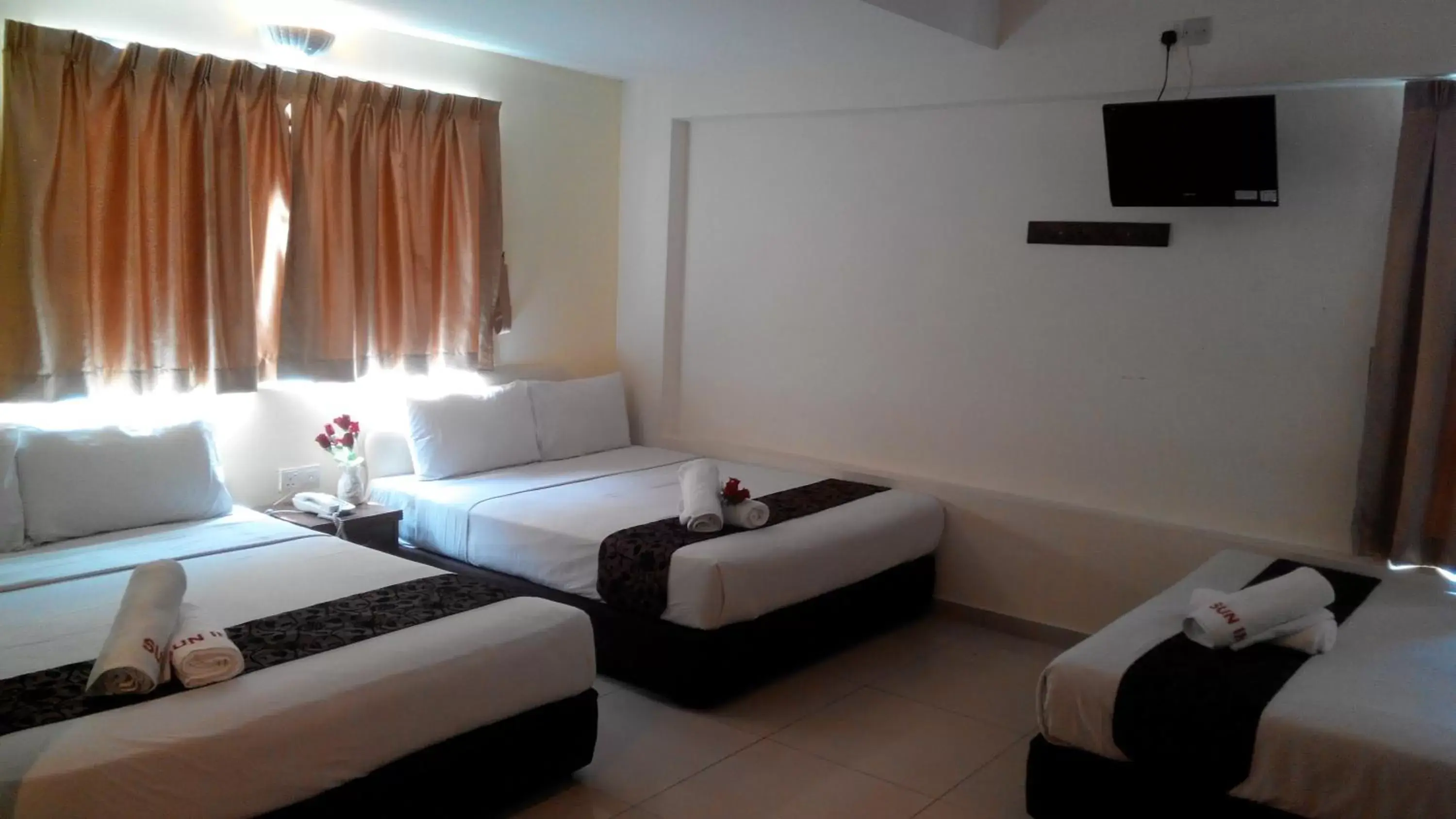 bunk bed, Bed in Sun Inns Hotel Kuala Selangor