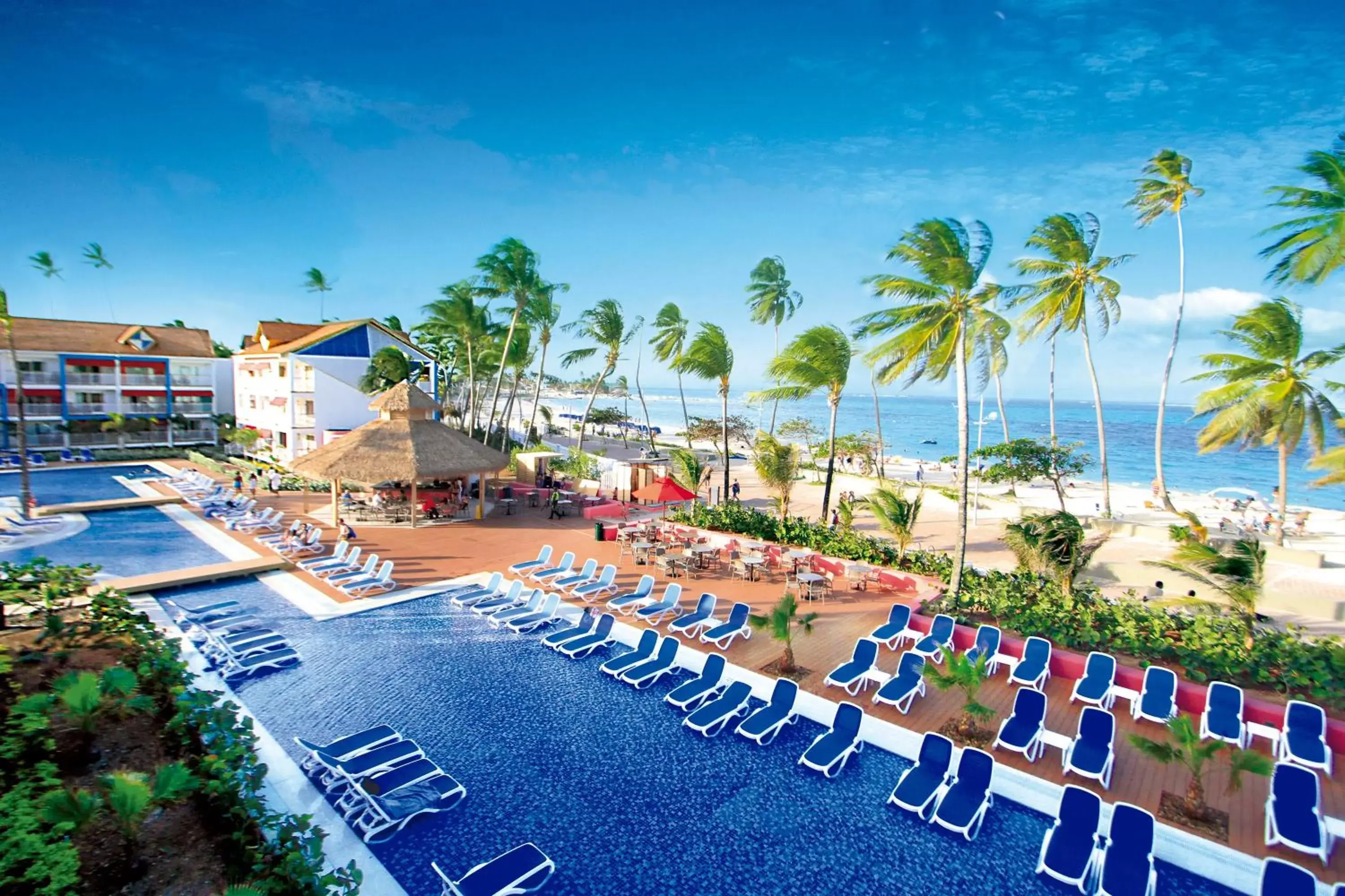 Pool view in Decameron Isleño - All Inclusive