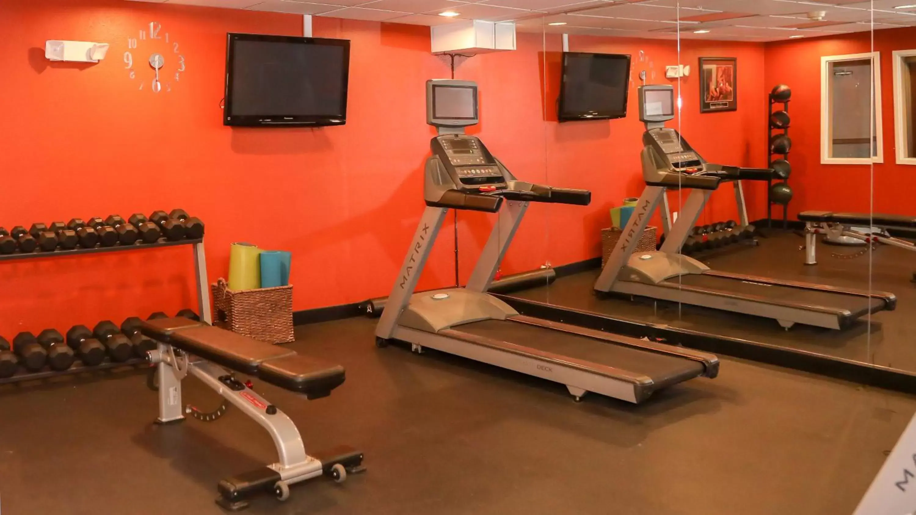 Fitness centre/facilities, Fitness Center/Facilities in Holiday Inn Express & Suites Colorado Springs North, an IHG Hotel