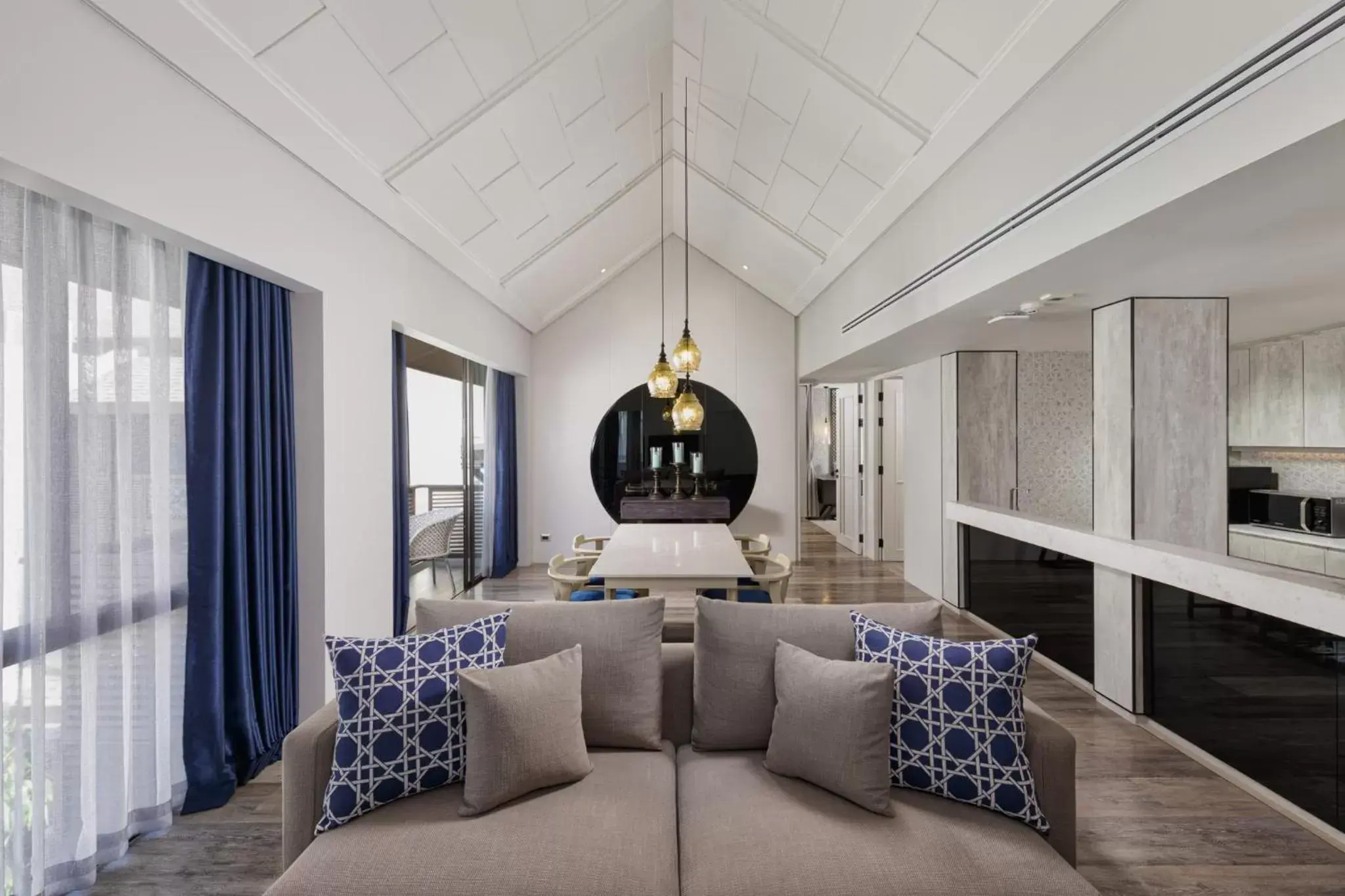 Living room in Maladee Rendezvous Hotel Chiang Mai Living room in Maladee Rendezvous Hotel Chiang Mai