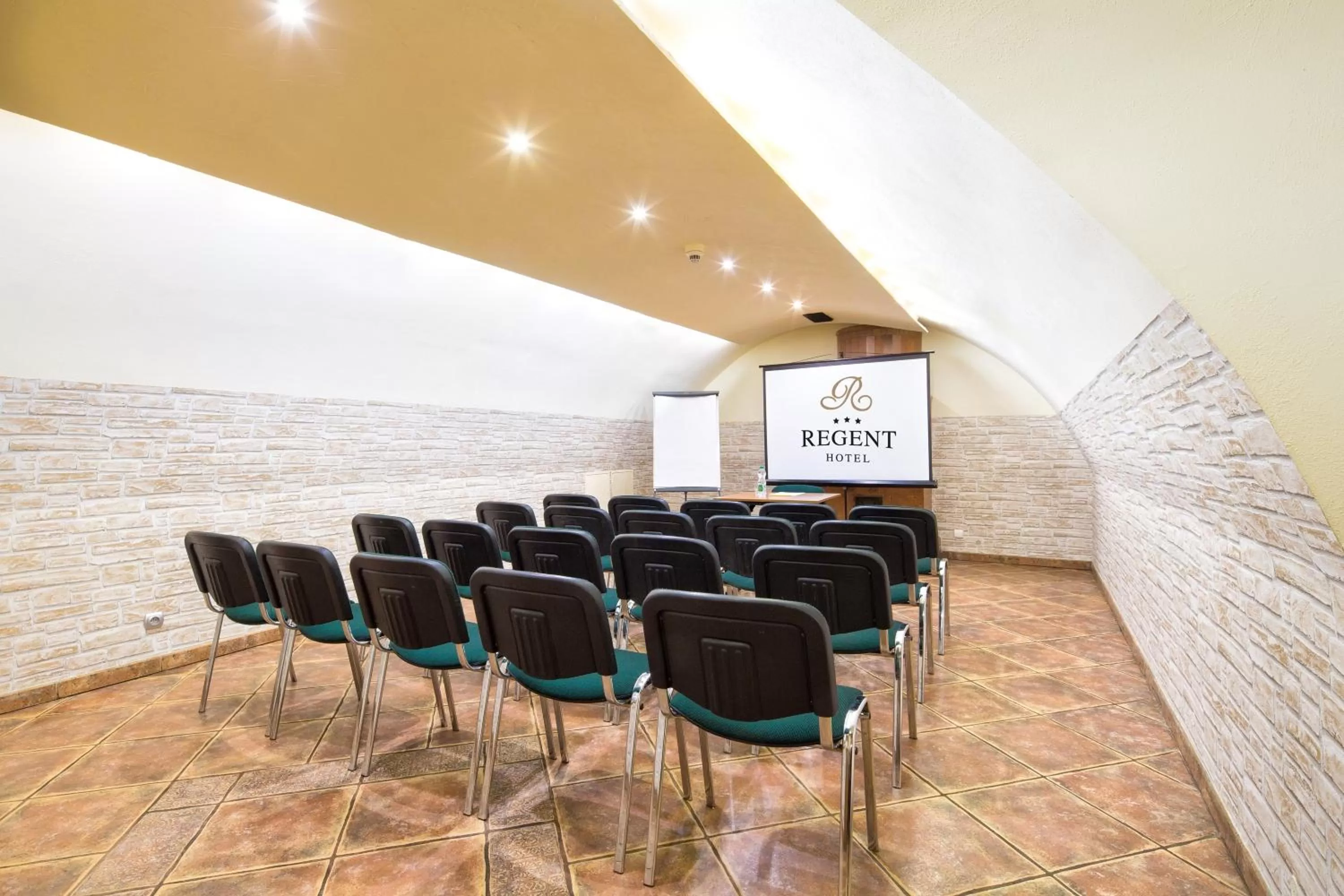 Business facilities in Hotel Regent