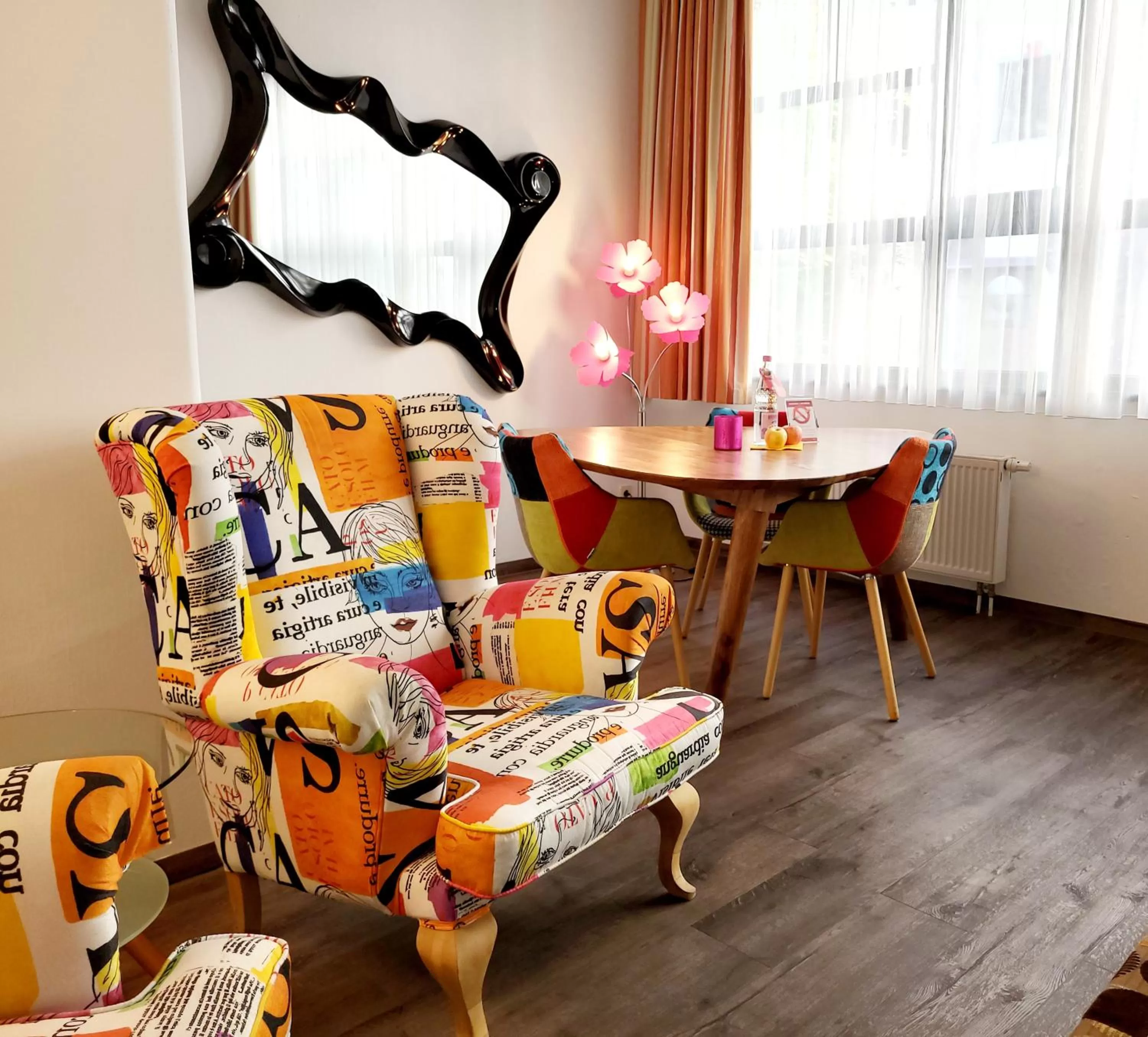 Seating area in artHOTEL Magdeburg