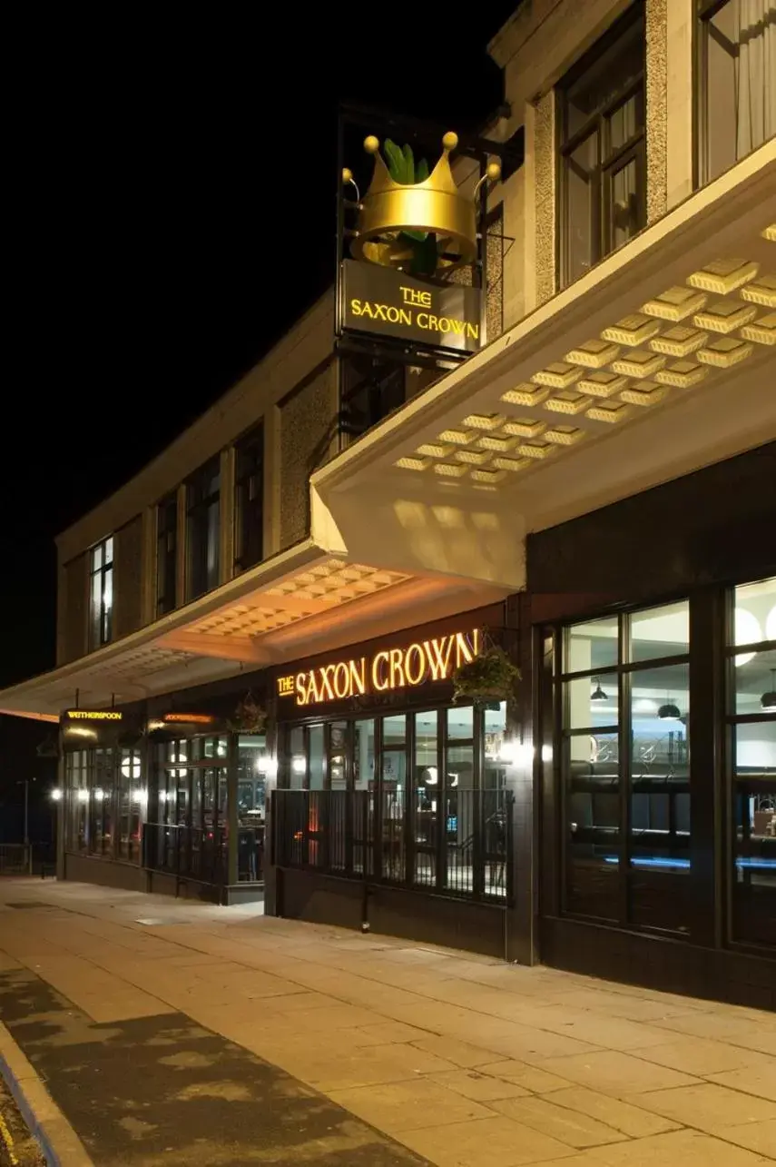 Facade/entrance, Property Building in The Saxon Crown Wetherspoon