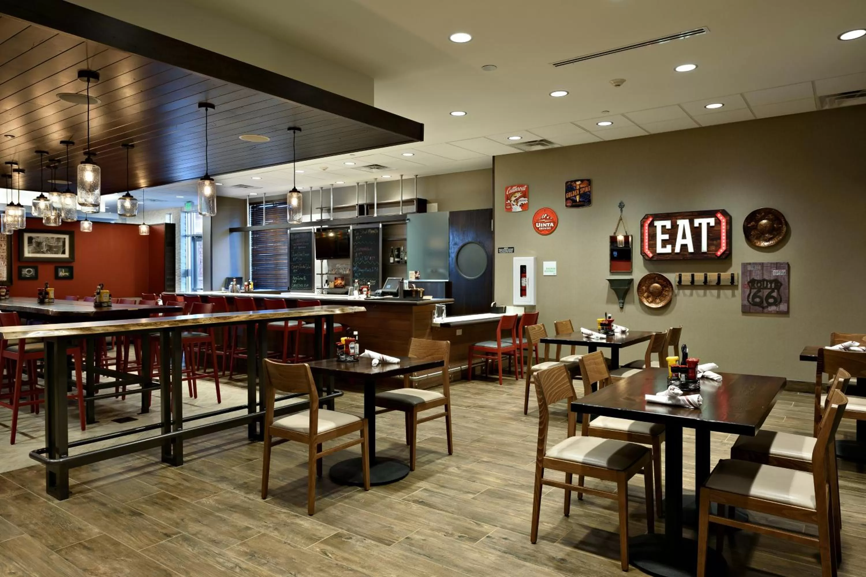 Restaurant/places to eat in Holiday Inn St. George Convention Center by IHG