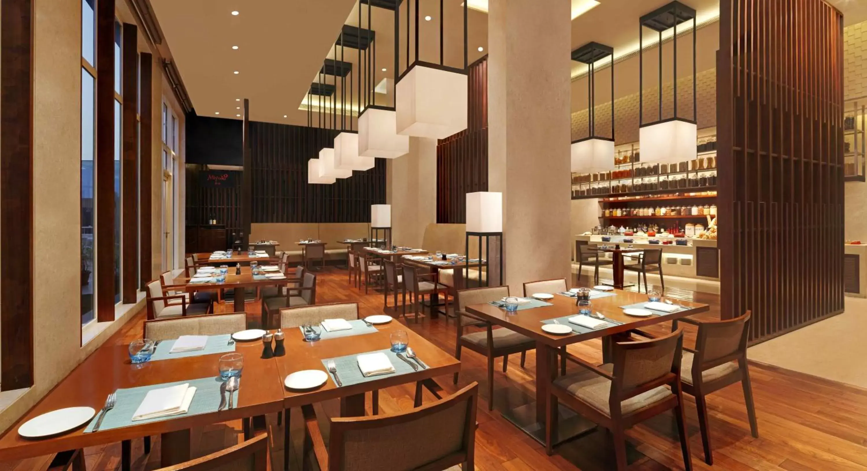 Restaurant/Places to Eat in DoubleTree By Hilton-Pune Chinchwad