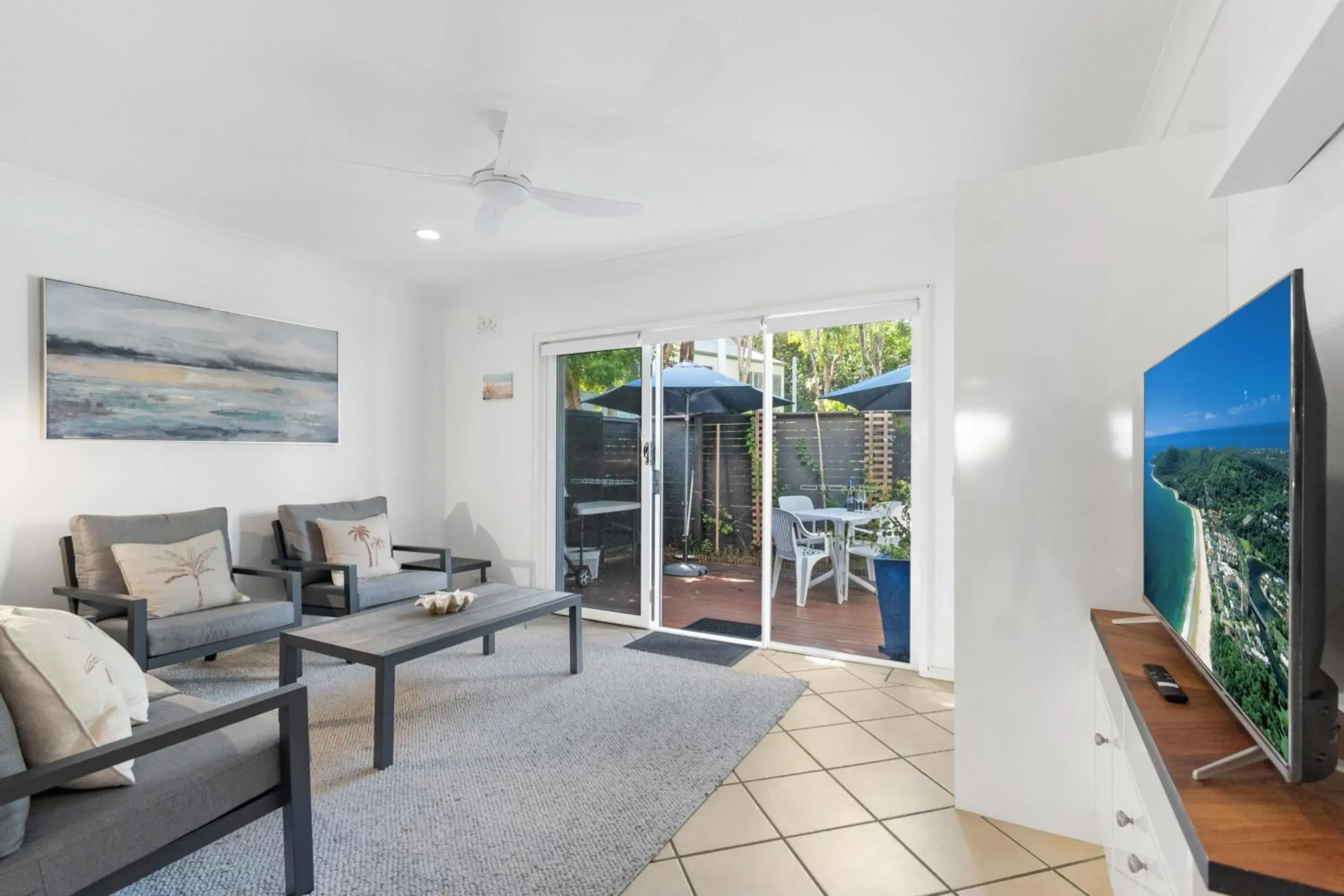 Seating Area in Noosa Entrance Waterfront Resort