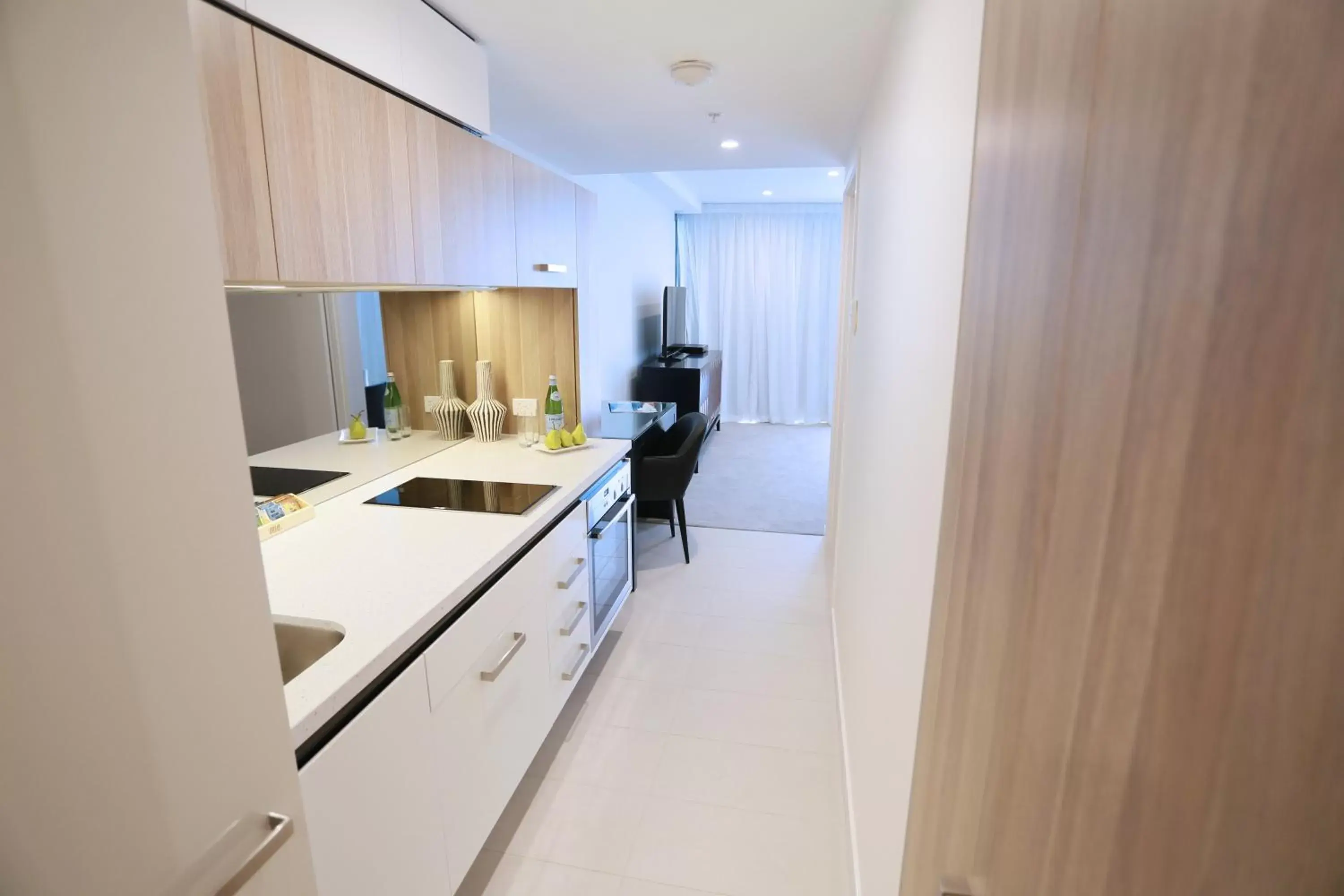 Kitchen or kitchenette, Kitchen/Kitchenette in Alex Perry Hotel & Apartments