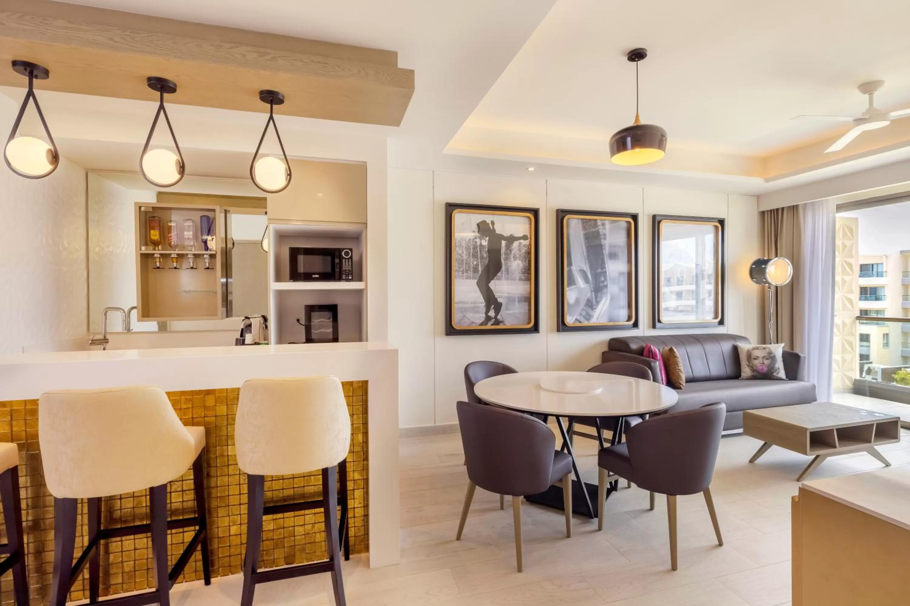 Living room in Planet Hollywood Cancun by Royalton, An Autograph Collection All-Inclusive Resort