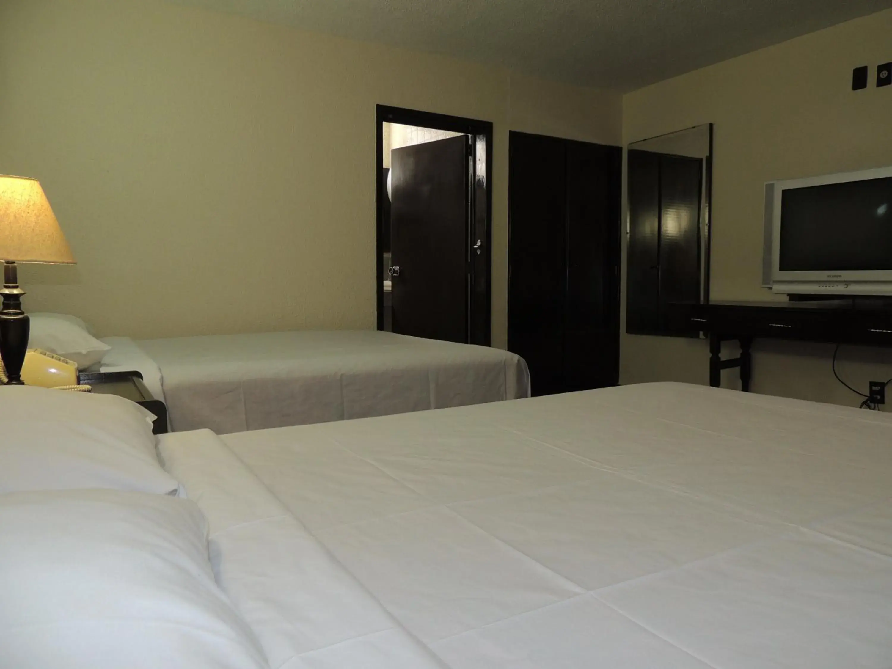 Photo of the whole room, Bed in Hotel Lizbeth