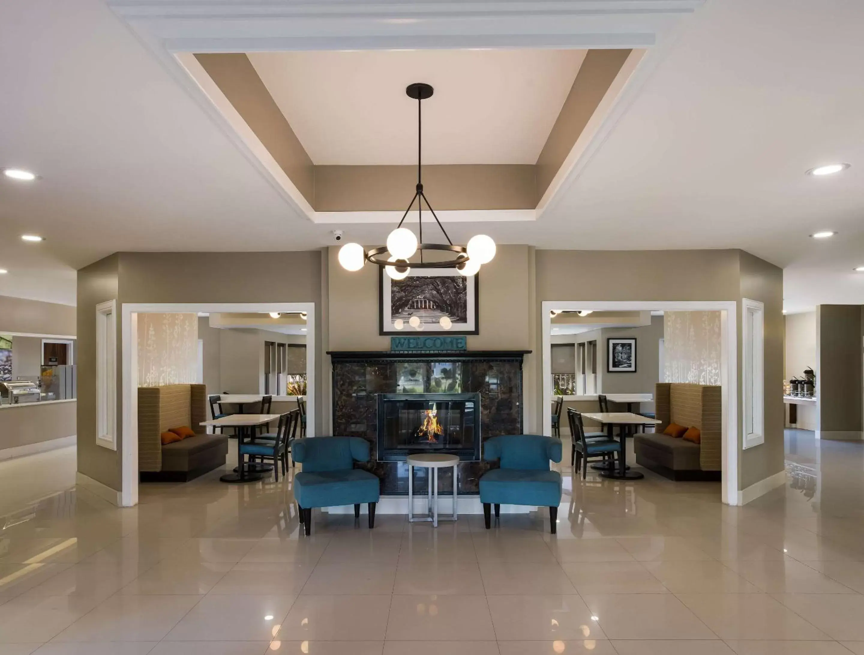 Lobby or reception in MainStay Suites Savannah Midtown