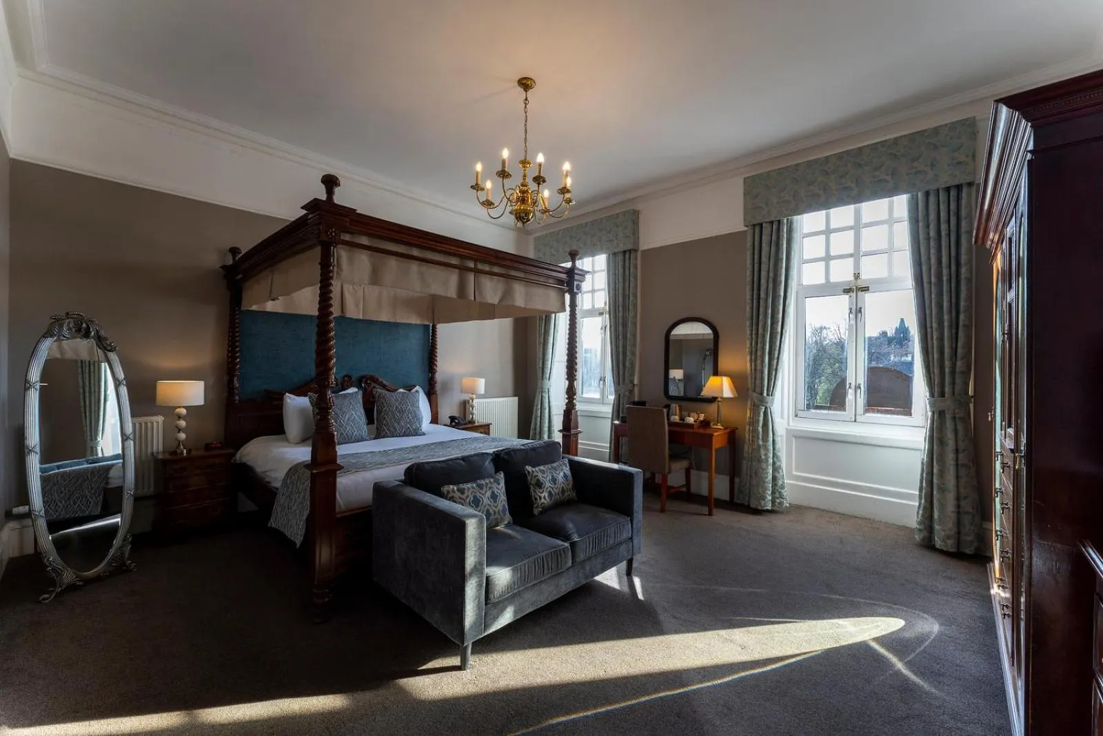 Bedroom, Bed in Sherbrooke Castle Hotel