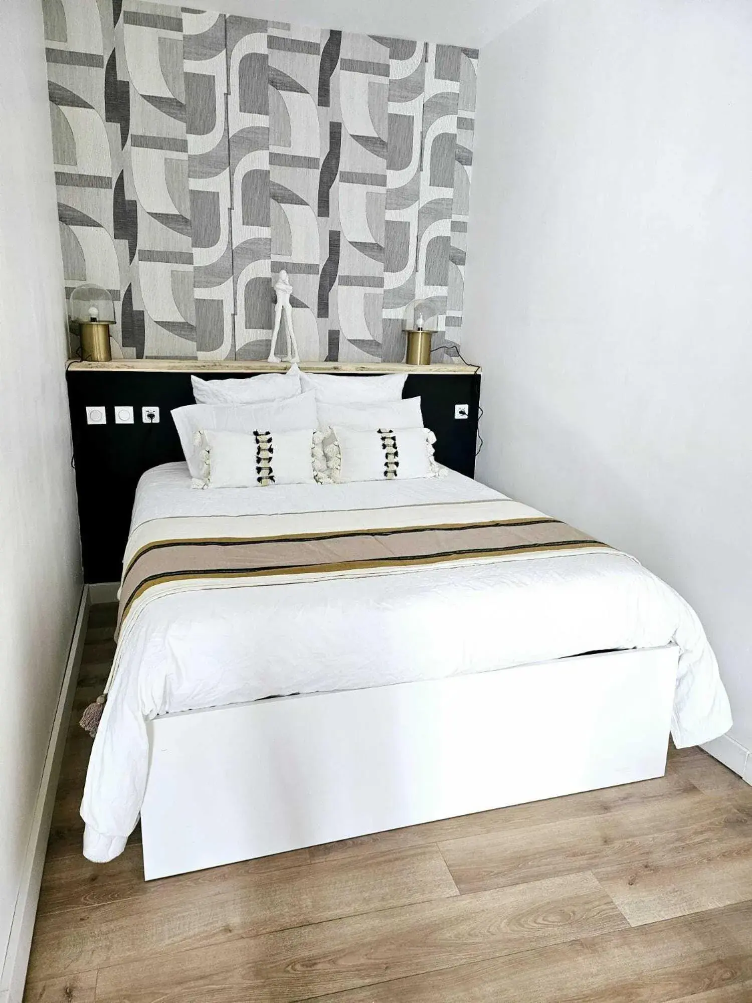 Bedroom, Bed in La Maison Grivolas Appartements et Maison d'hôtes Bedroom, Bed in La Maison Grivolas Appartements et Maison d'hôtes