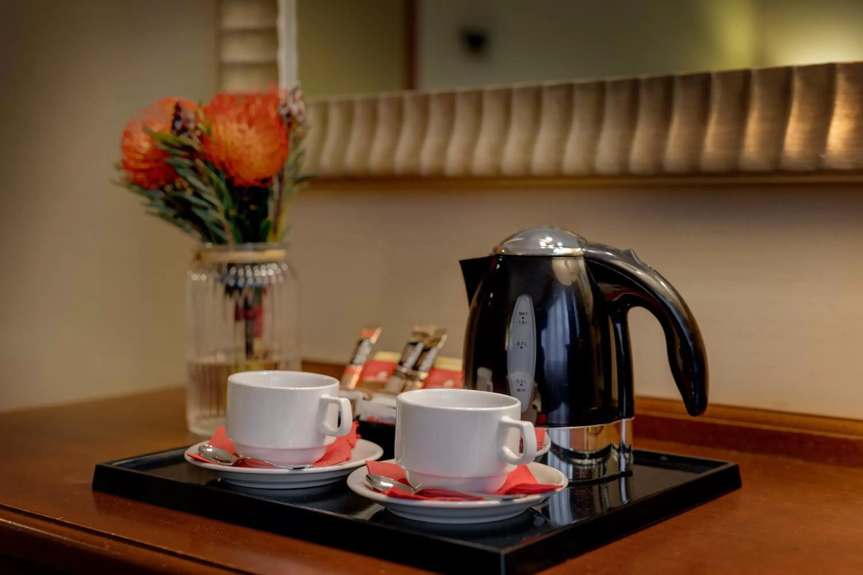 Coffee/tea facilities in iH Hotels Roma Cicerone
