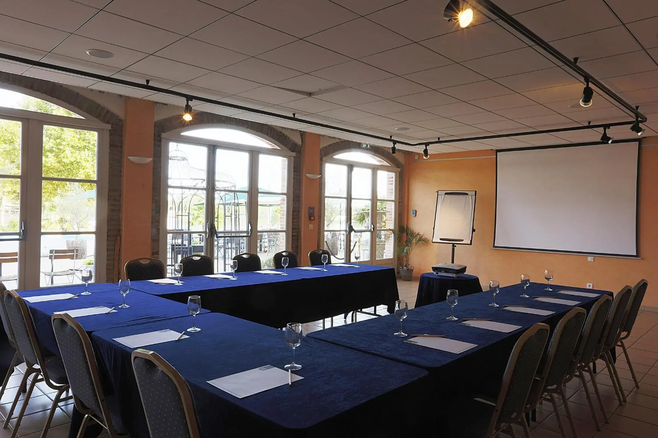 Business facilities, Business Area/Conference Room in Hotel Le Moulin de Moissac