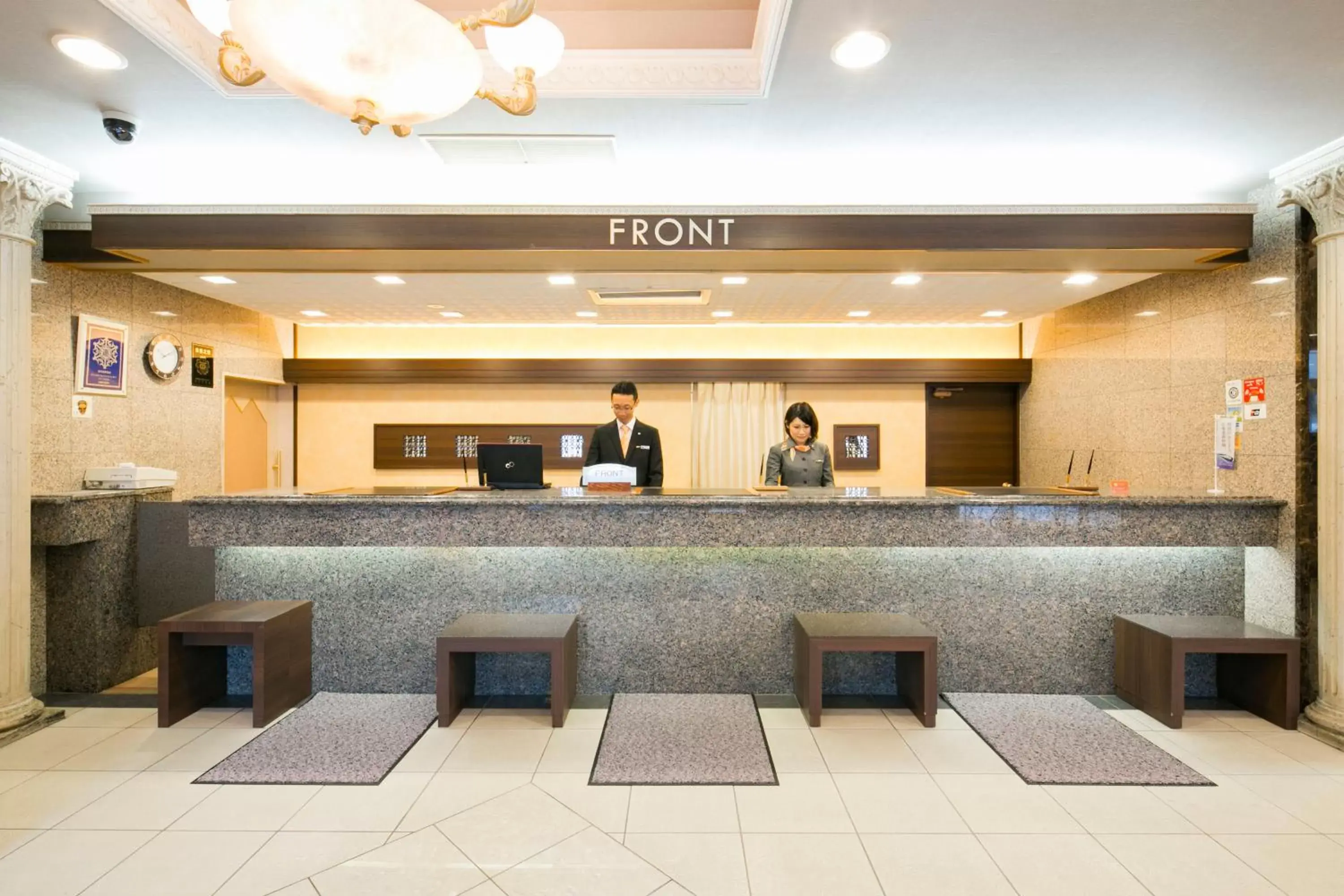 Staff, Lobby/Reception in Premier Hotel-CABIN-Sapporo