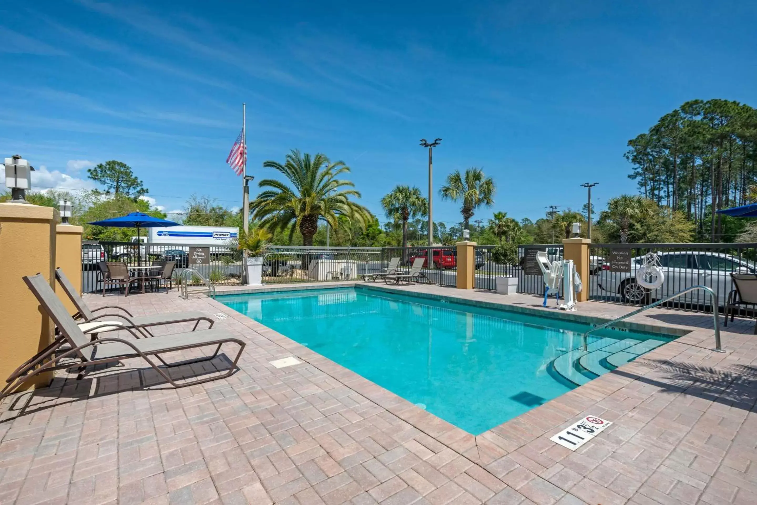 On site, Swimming Pool in Comfort Inn Yulee - Fernandina Beach