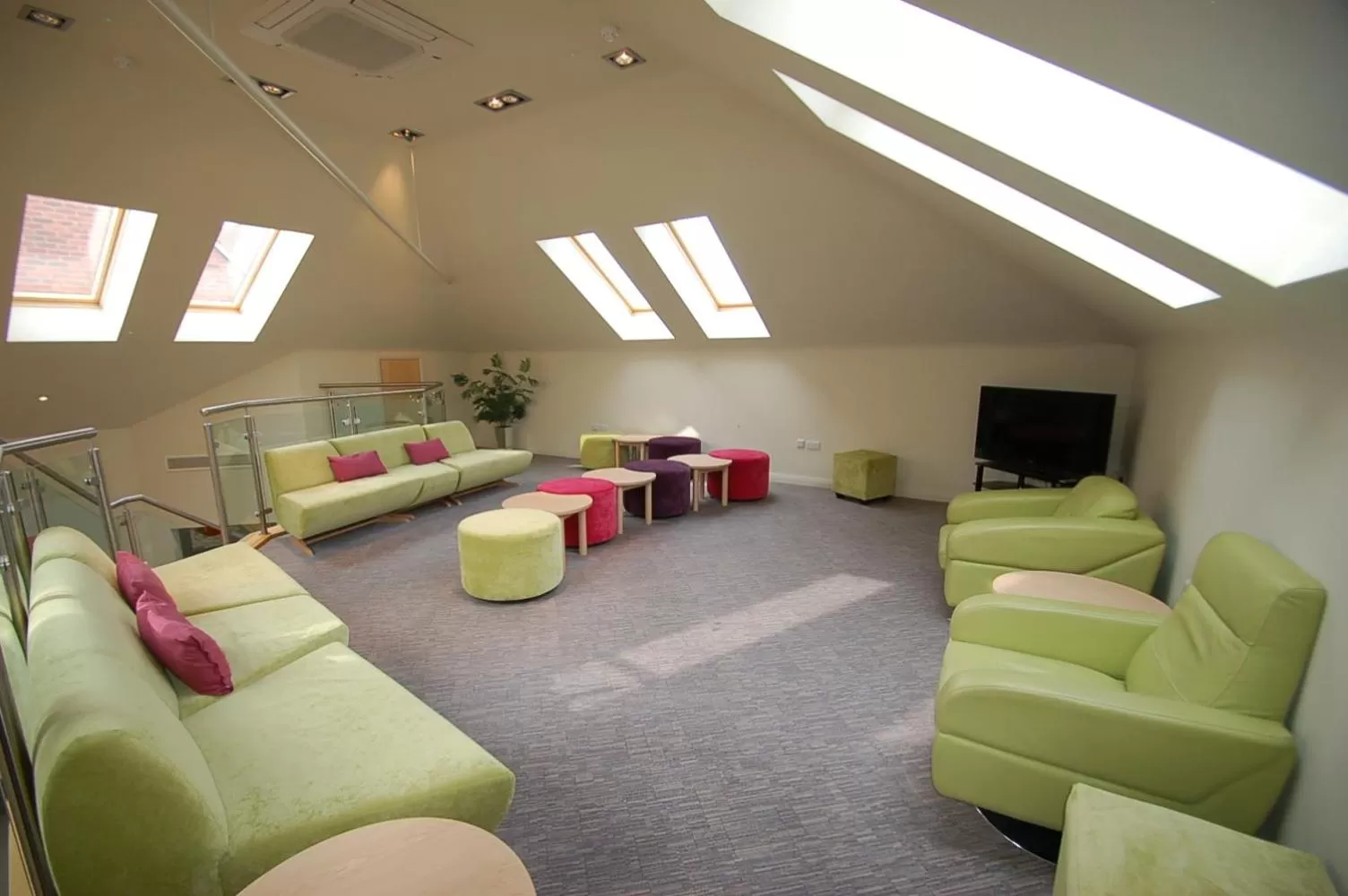 Lobby or reception in Kings Court Hotel Alcester, BW Signature Collection