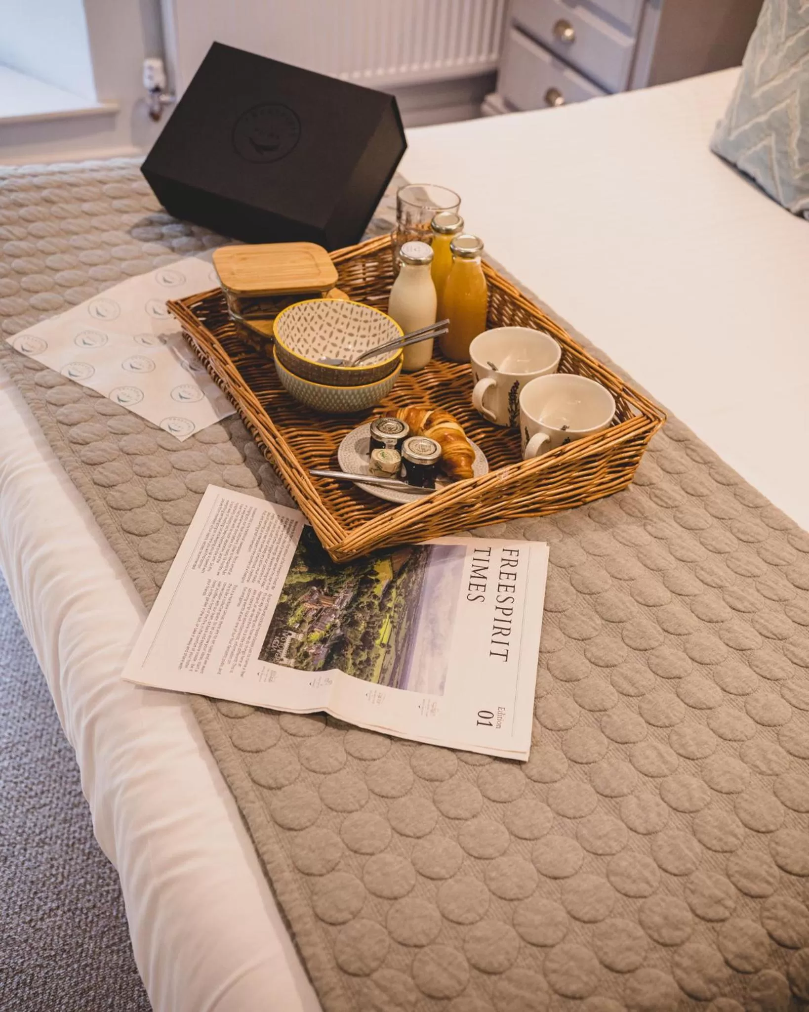Continental breakfast, Bed in The Red Lion at Hellidon