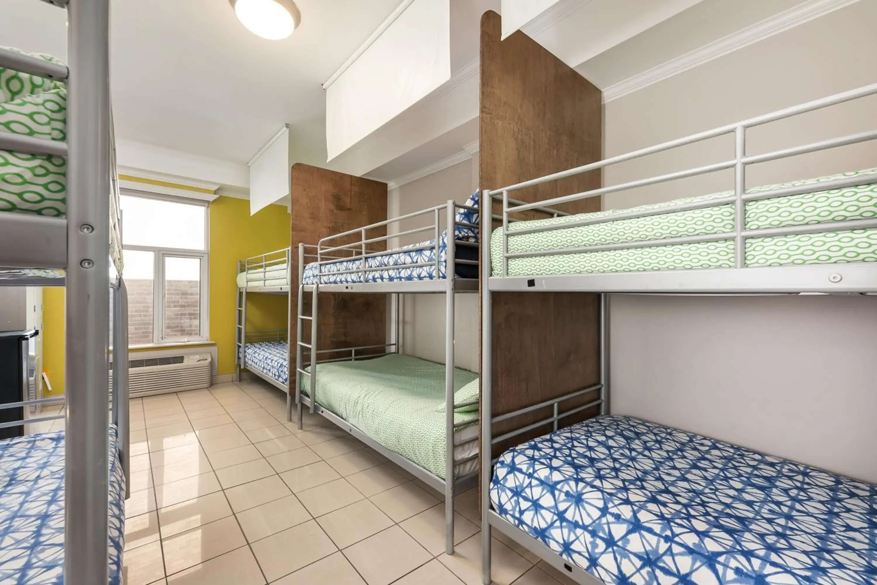 Bunk Bed in Samesun Montreal Central