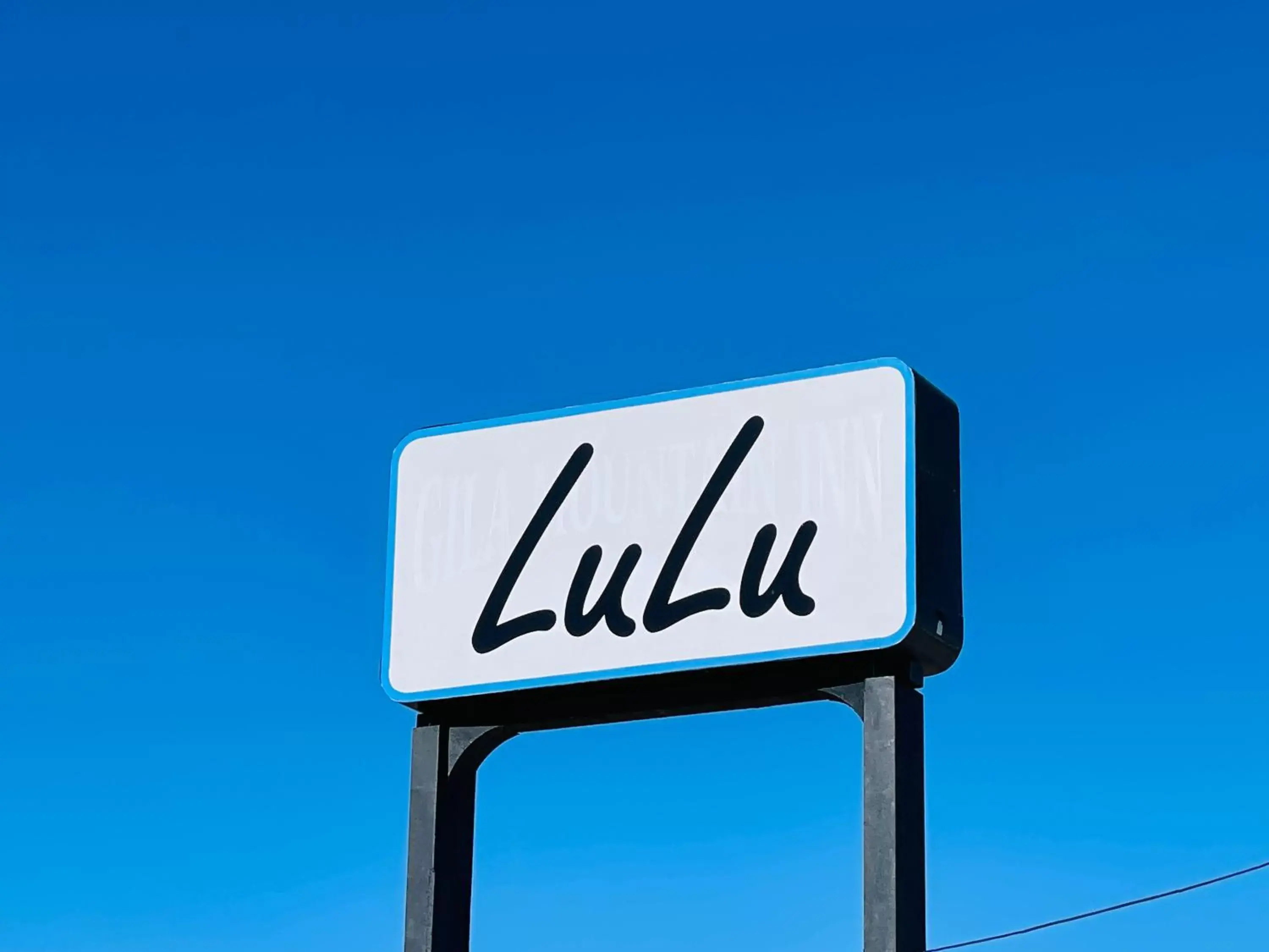 Logo/Certificate/Sign in LuLu Silver City