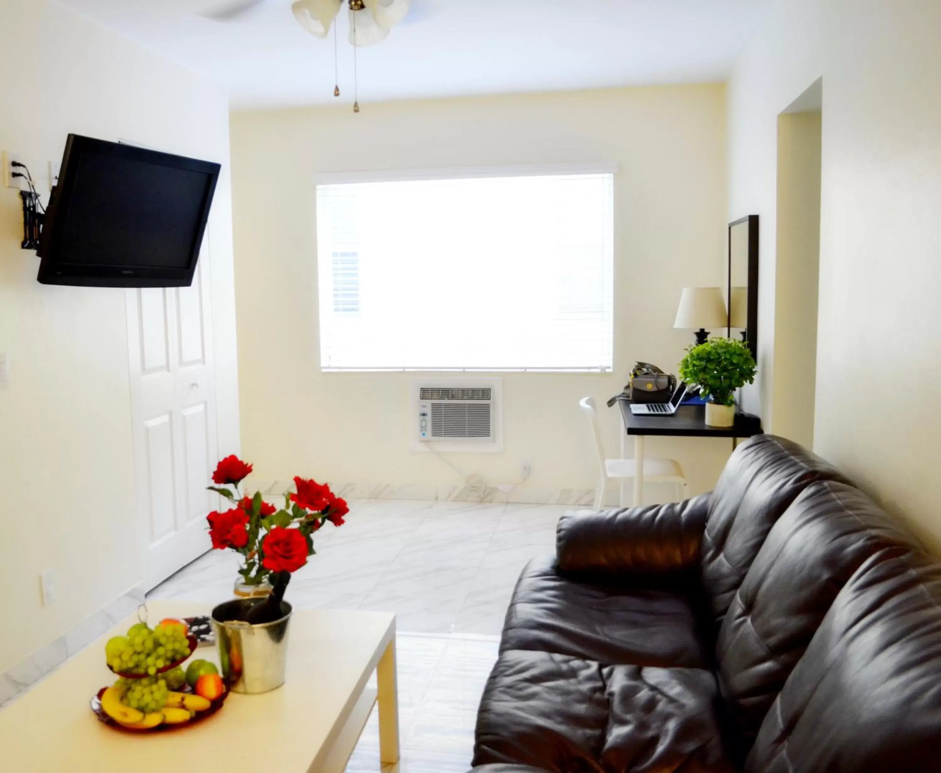 Living room, Seating Area in Ocean Drive Villas