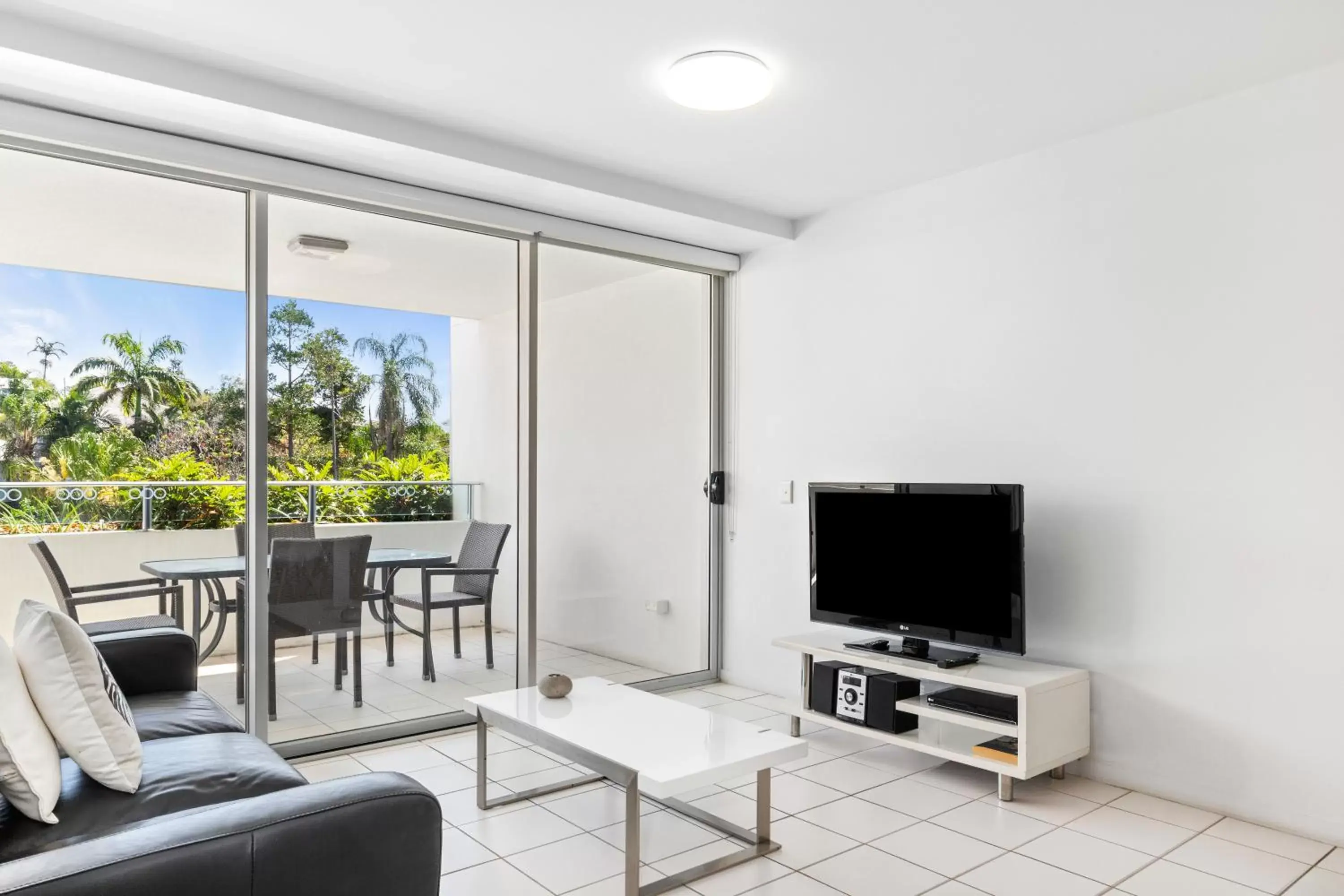 TV and multimedia, Seating Area in Echelon Apartments Yeppoon