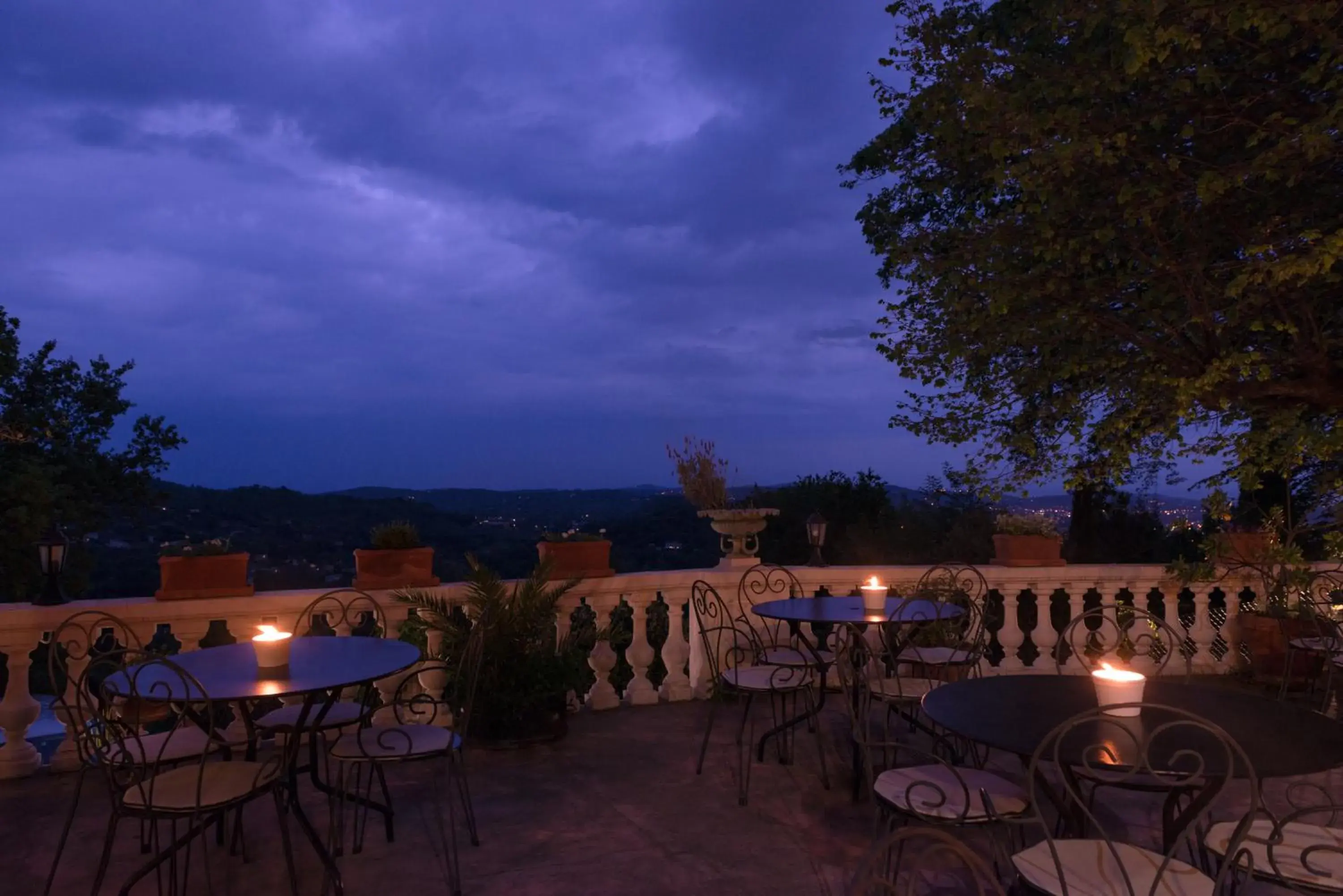 Patio, Restaurant/Places to Eat in La Bellaudiere