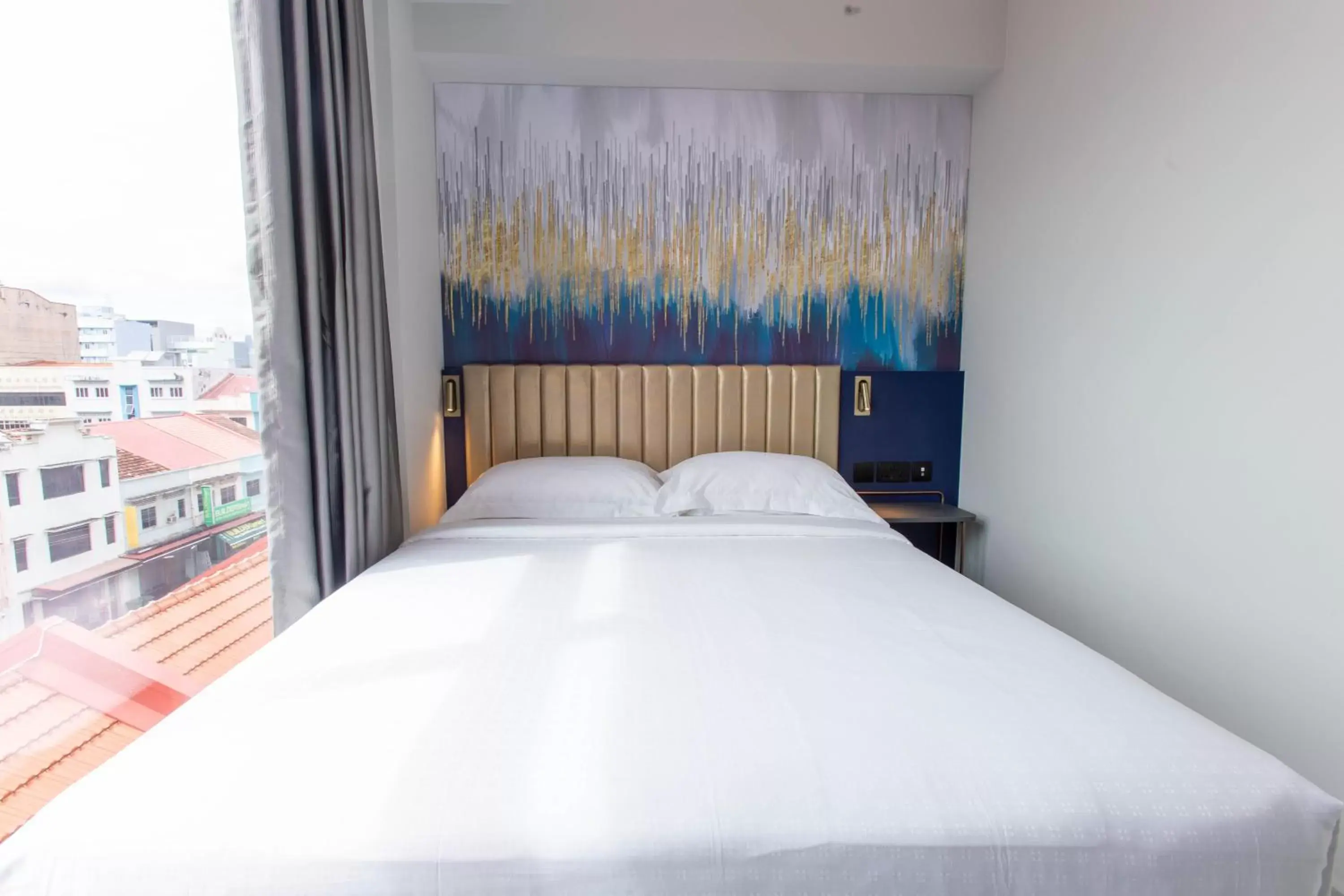 Bed in ibis budget Singapore Gold