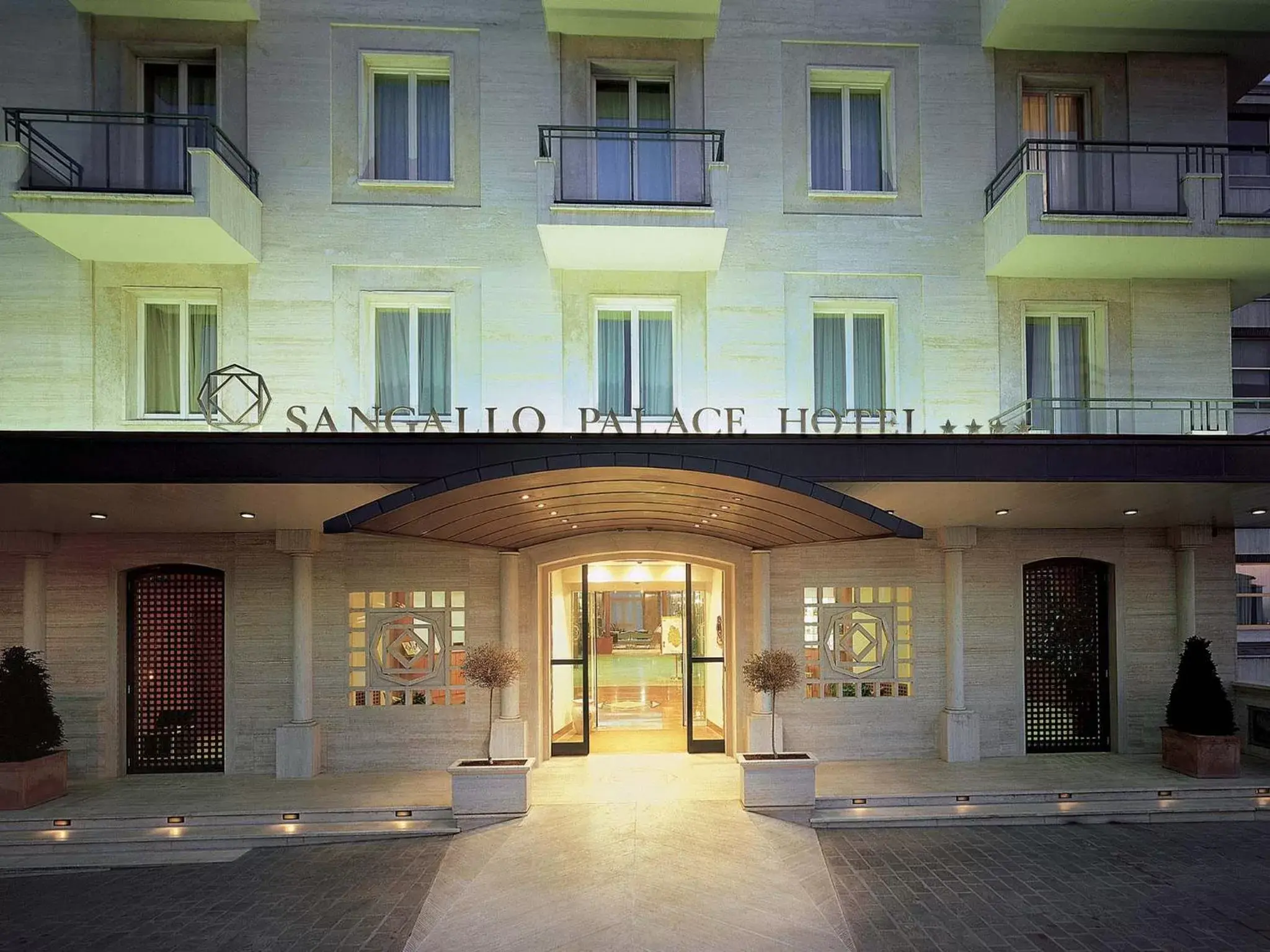 Property building in Sangallo Palace
