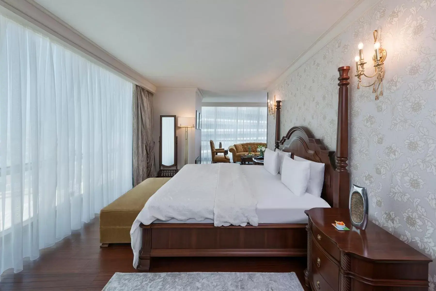 Suite with Queen Size Bed in Elite World Istanbul Taksim