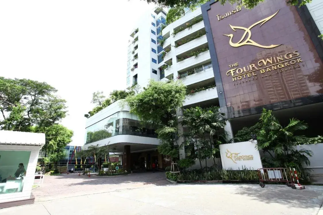 Property Building in The Four Wings Hotel Bangkok
