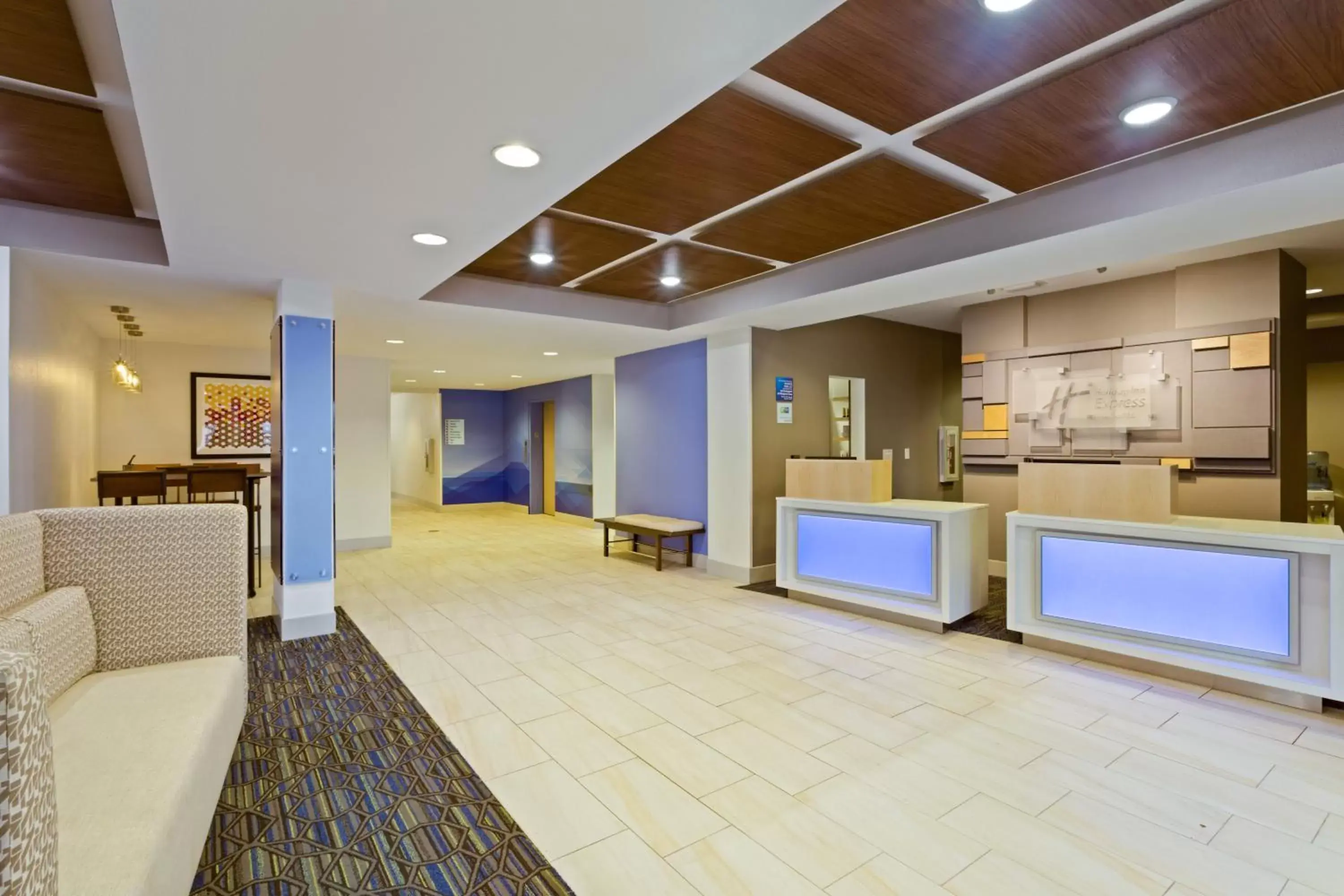 Property building in Holiday Inn Express & Suites Tavares, an IHG Hotel