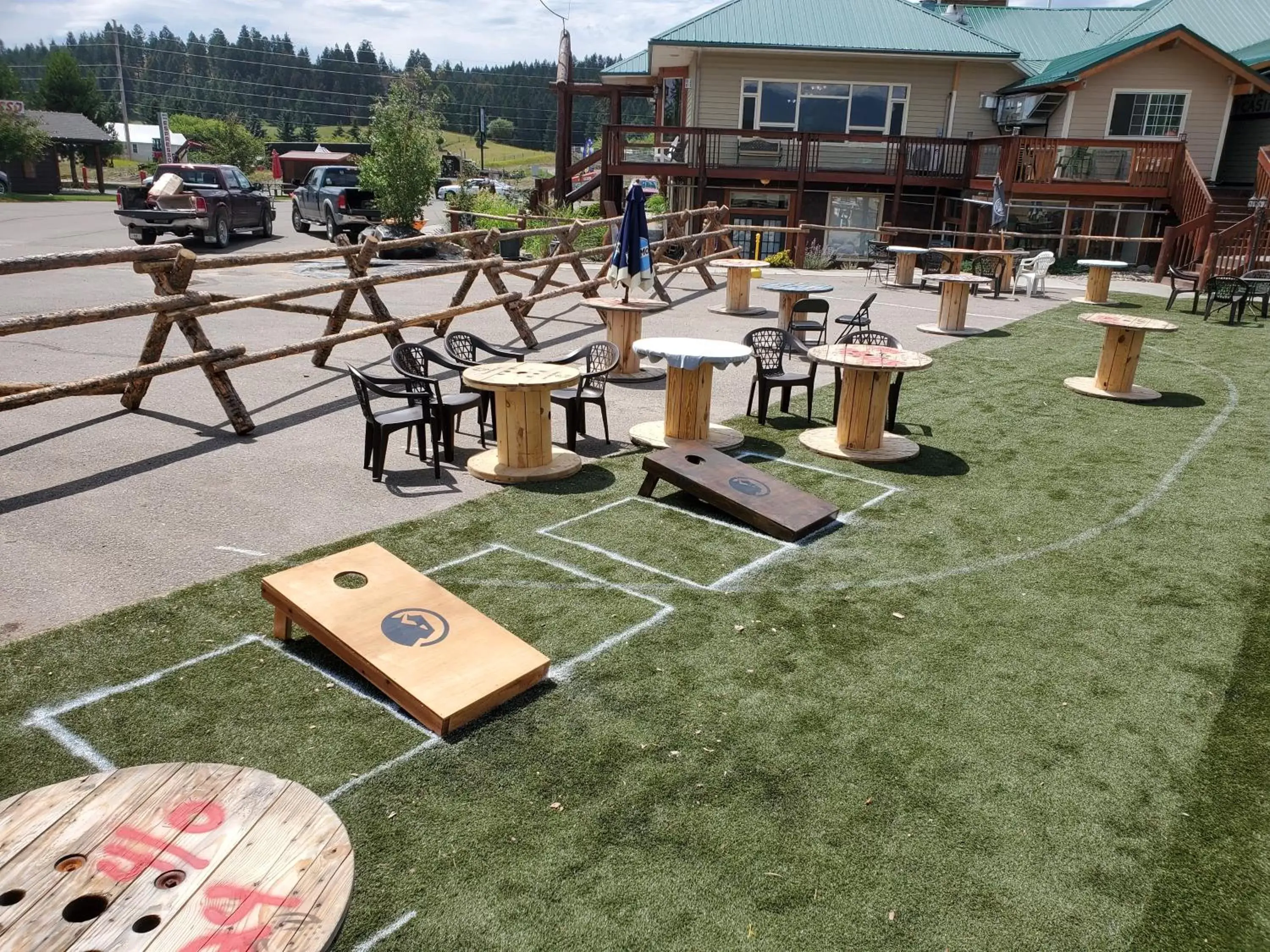 Lounge or bar in Buffalo Lodge of Bigfork