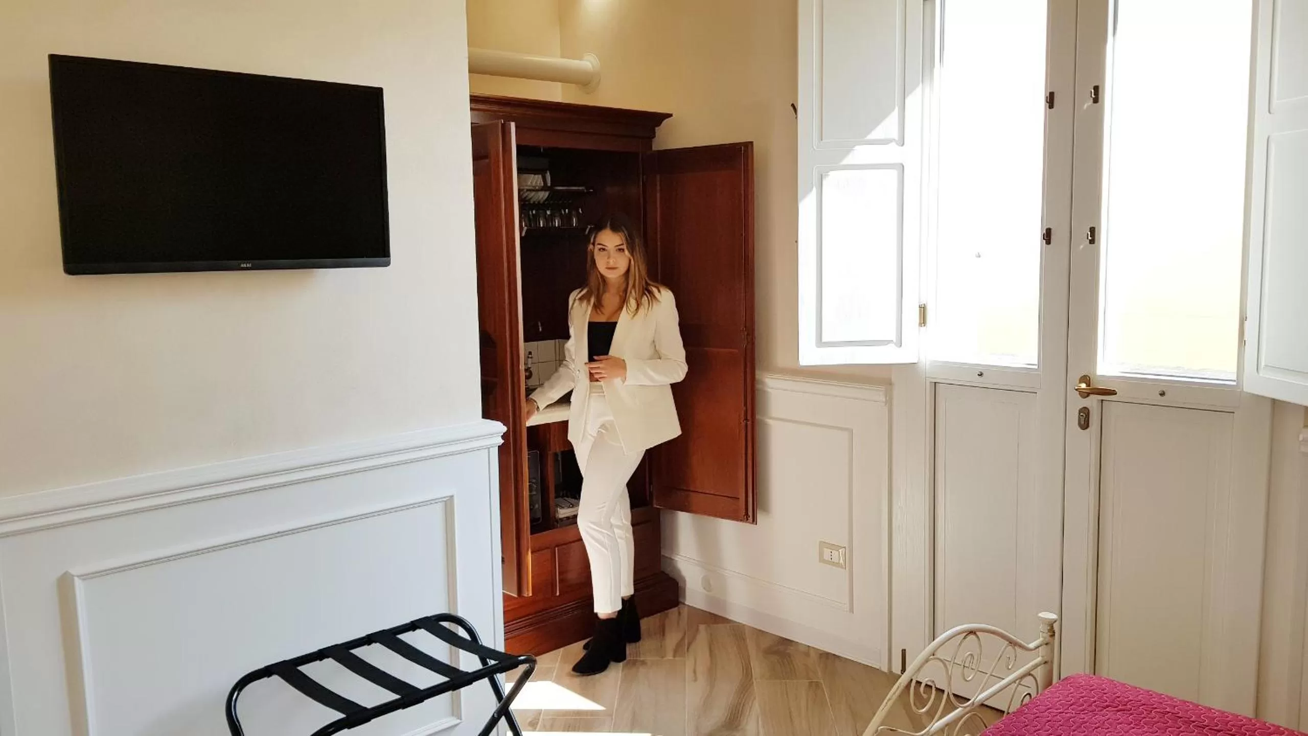 TV/Entertainment Center in Salento Ada's House