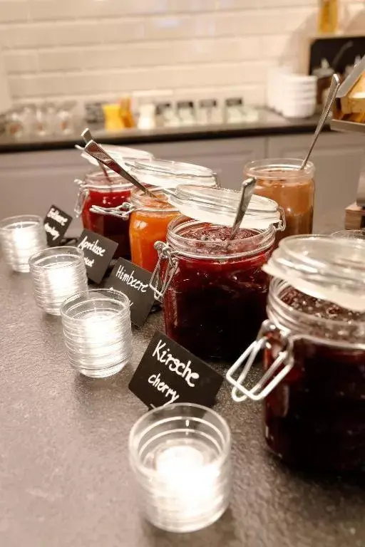 Breakfast in Coffee Fellows Hotel München-Freiham Breakfast in Coffee Fellows Hotel München-Freiham