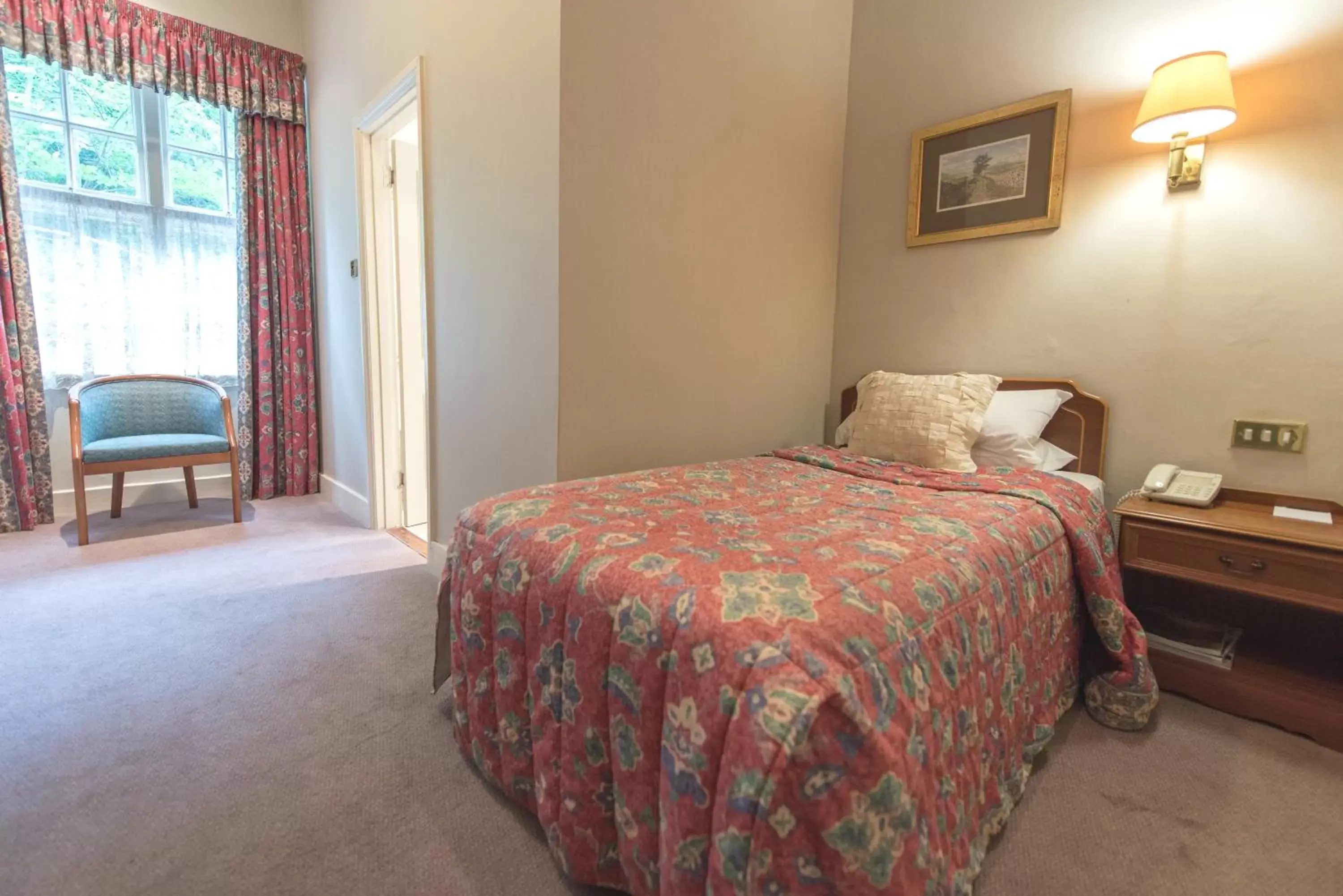 Classic Single Room in Cumbria Grand Hotel
