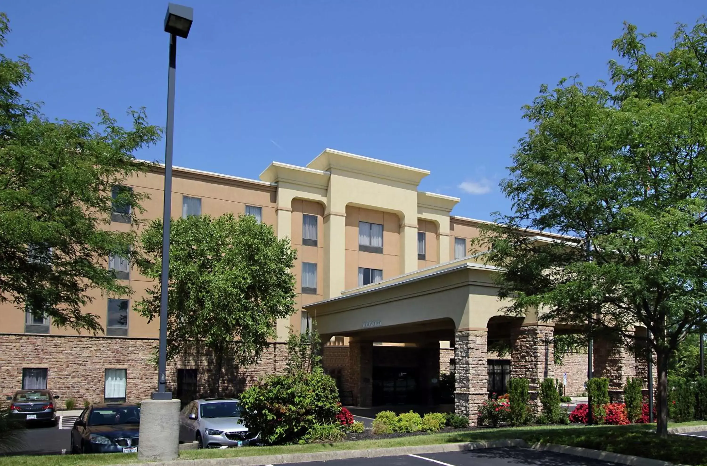 Property building in Hampton Inn & Suites Columbus Hilliard Property building in Hampton Inn & Suites Columbus Hilliard