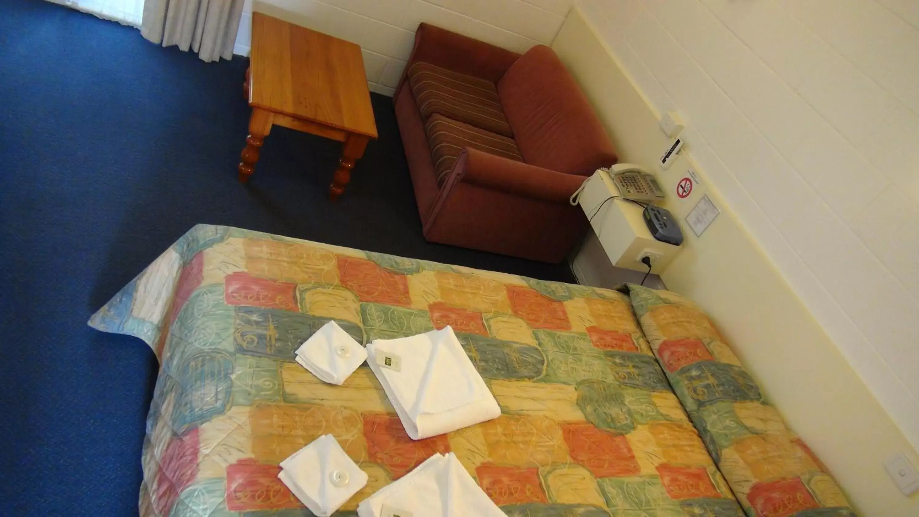 Family Room in Pathfinder Motel Family Room in Pathfinder Motel