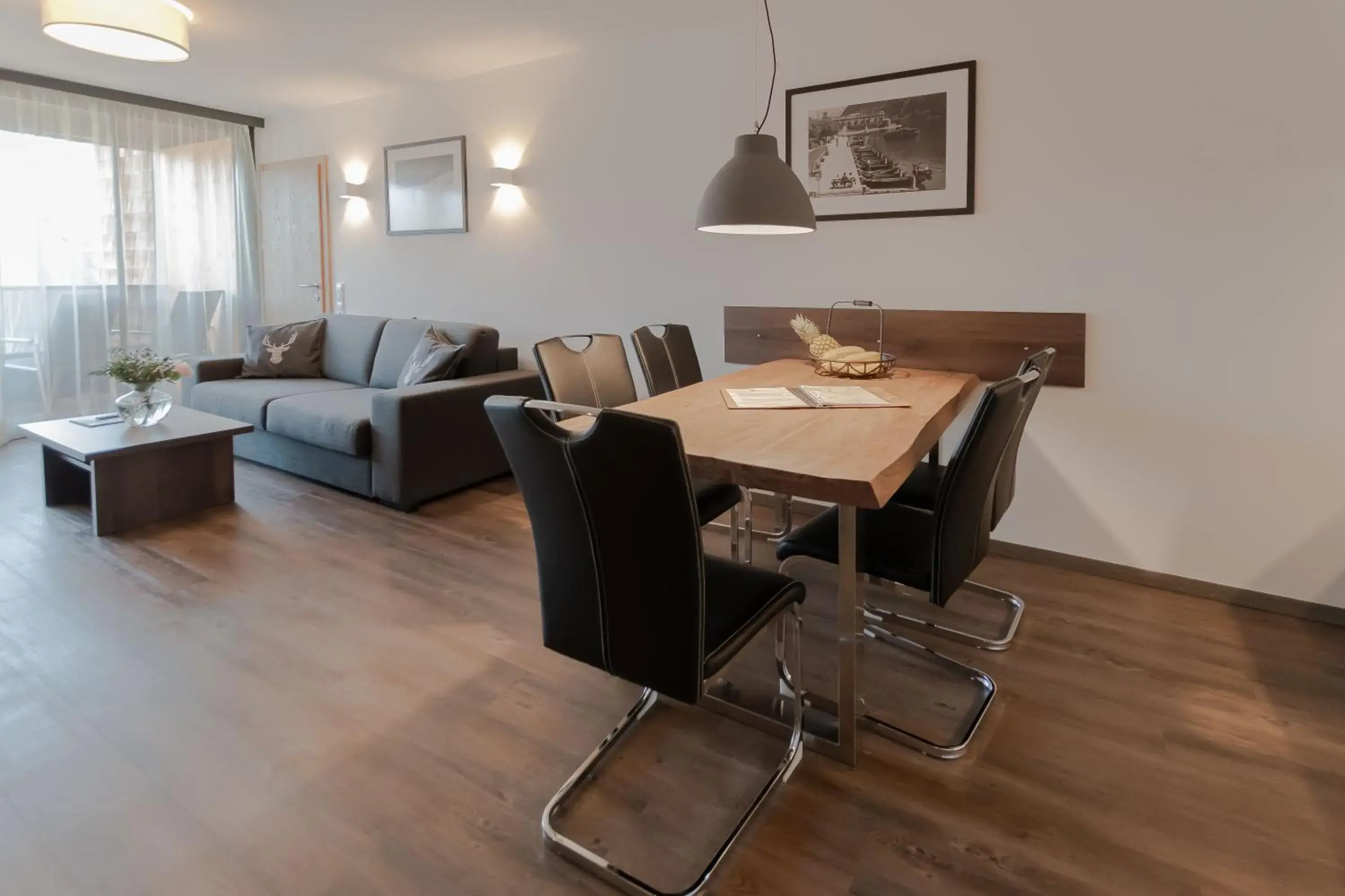 Living room, Dining Area in Schonblick