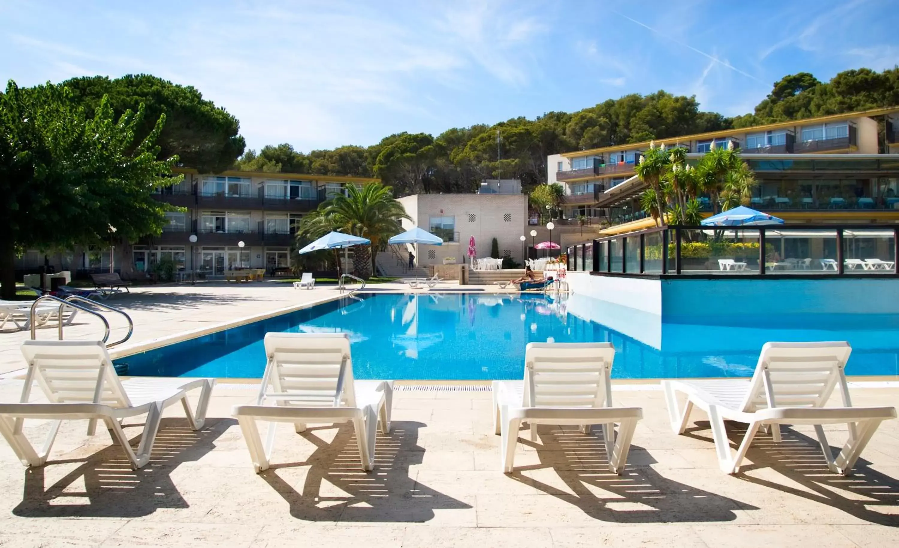 Balcony/Terrace, Swimming Pool in Aparthotel Comtat Sant Jordi