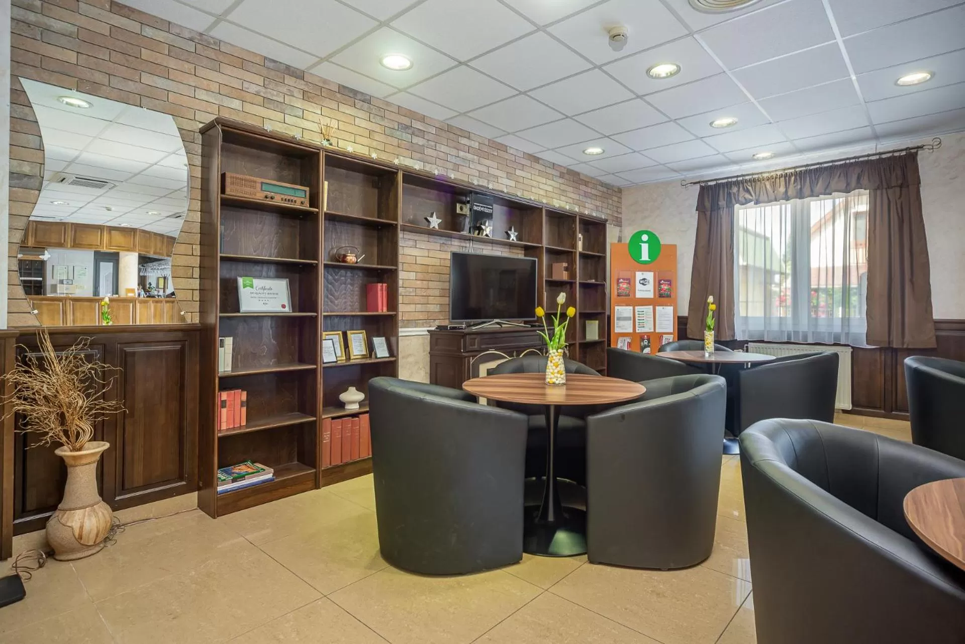 Lobby or reception in Nefelejcs Hotel