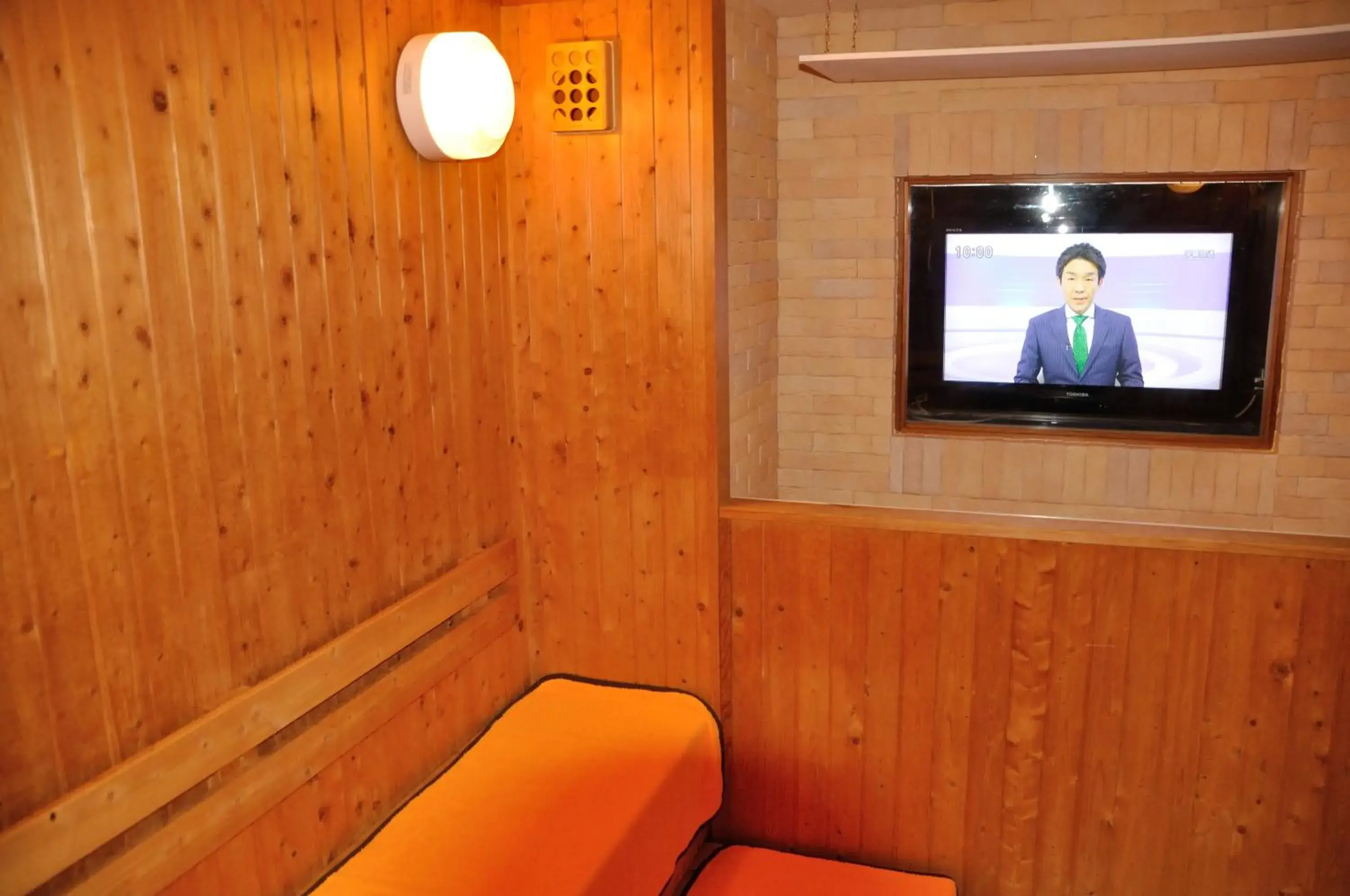 Sauna, TV/Entertainment Center in Tateyama Kokusai Hotel