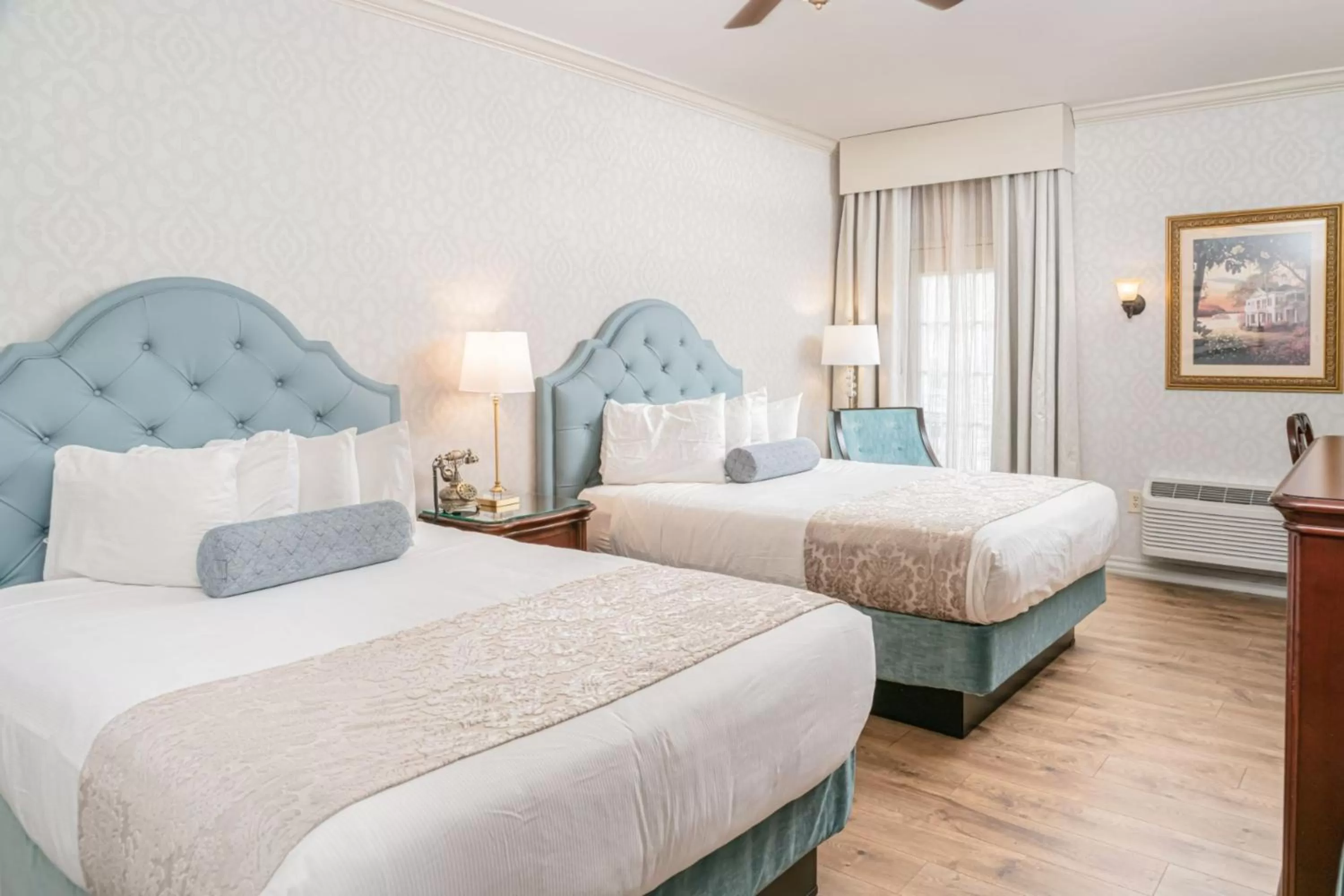 Quadruple Room in Fulton Steamboat Inn