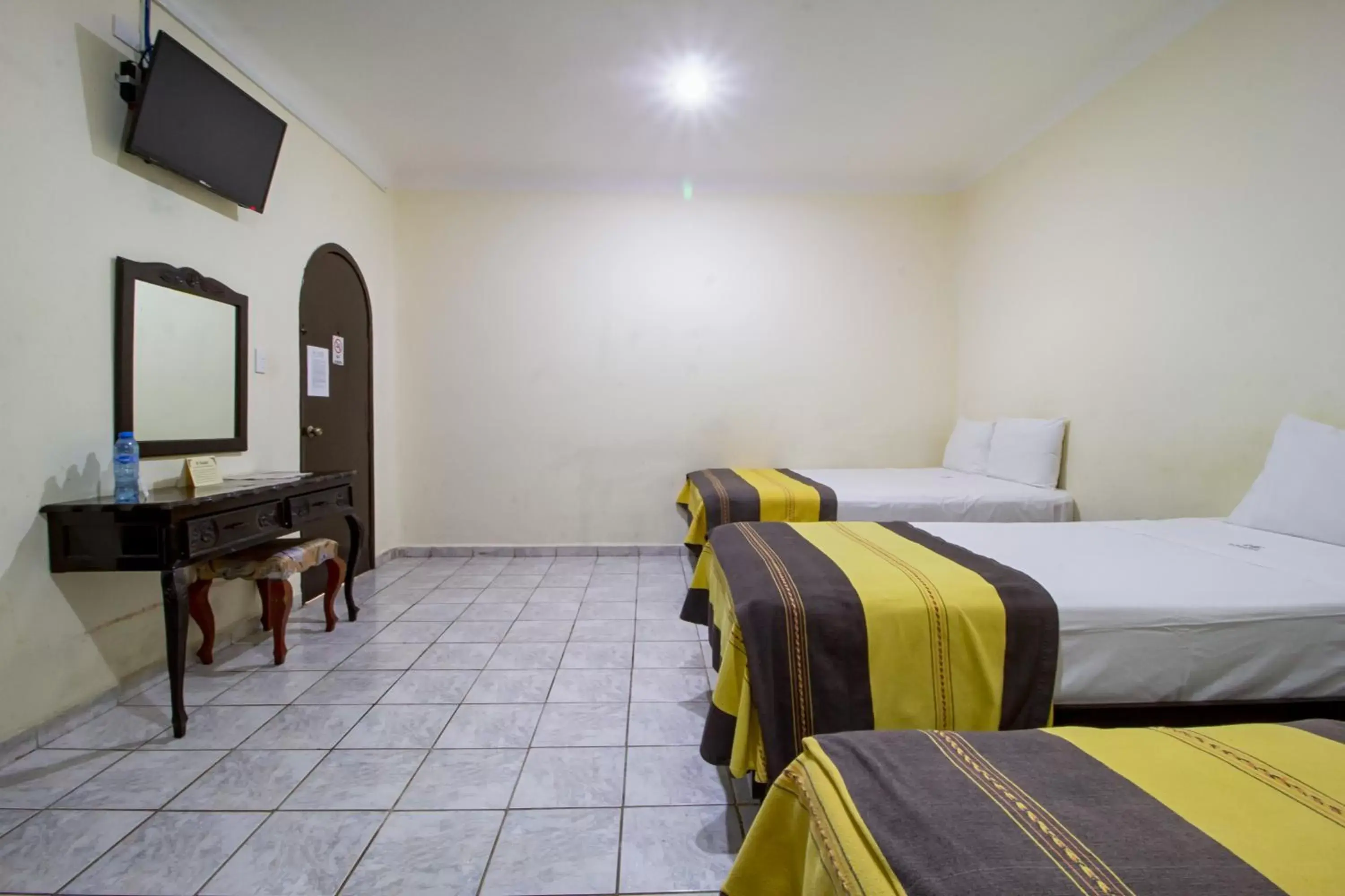 Photo of the whole room, Bed in Hotel El Español Centro Historico Photo of the whole room, Bed in Hotel El Español Centro Historico