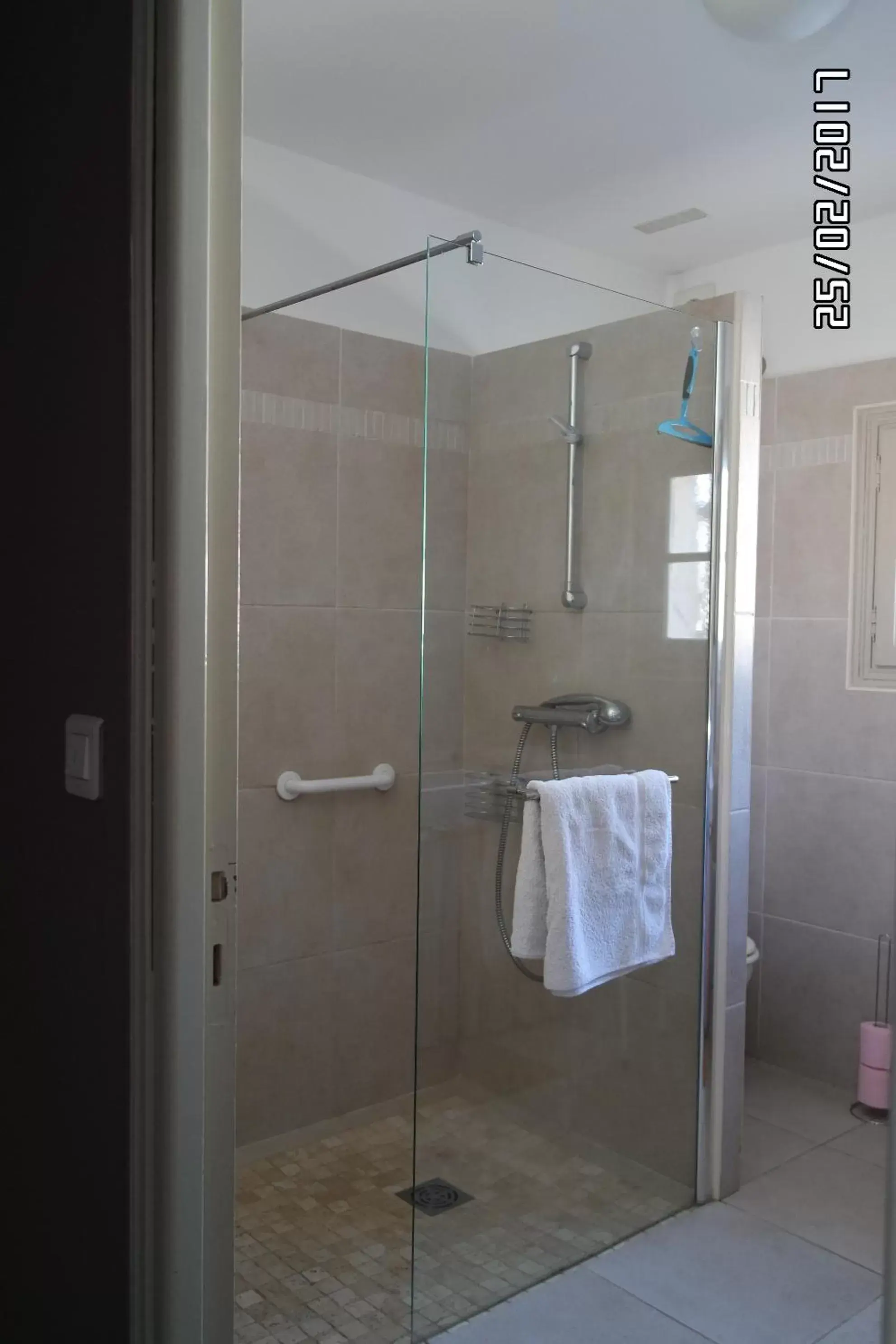 Bathroom in Mas Grimaud - Gîte- Studio et chambres d'hôtes familiales