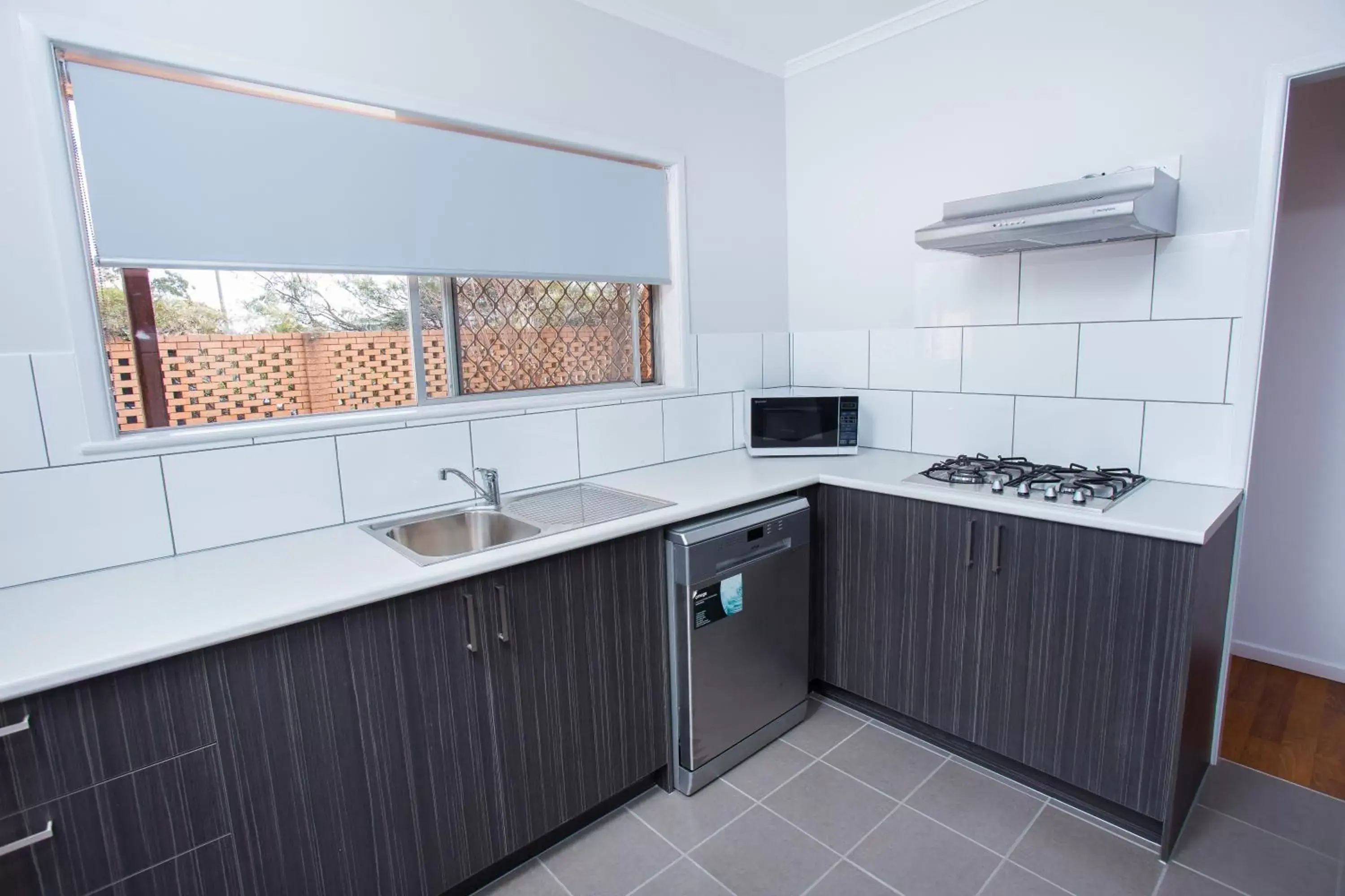 Kitchen or kitchenette, Kitchen/Kitchenette in Wilsonton Hotel Toowoomba