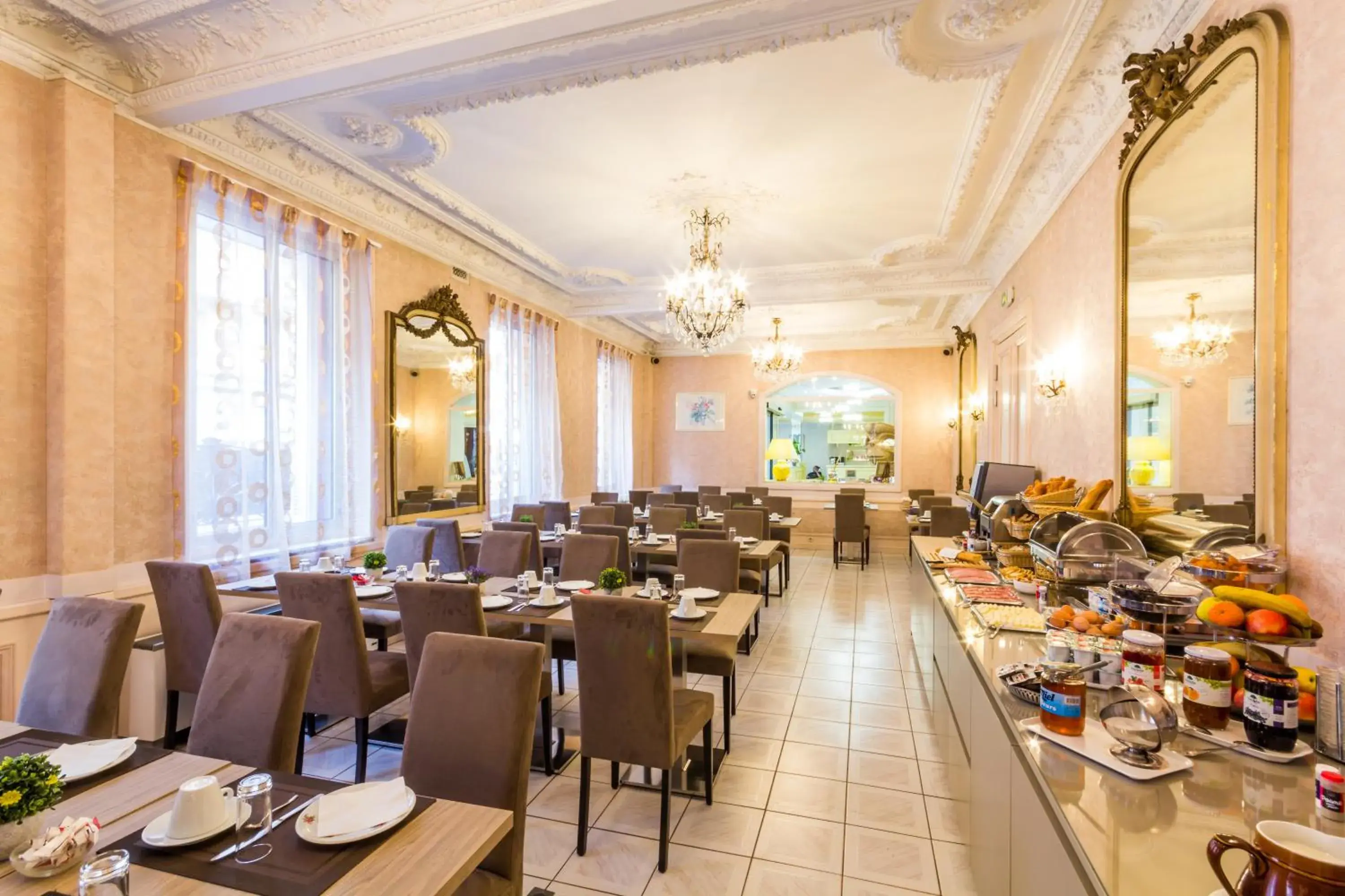 Continental breakfast, Restaurant/Places to Eat in Hotel Busby