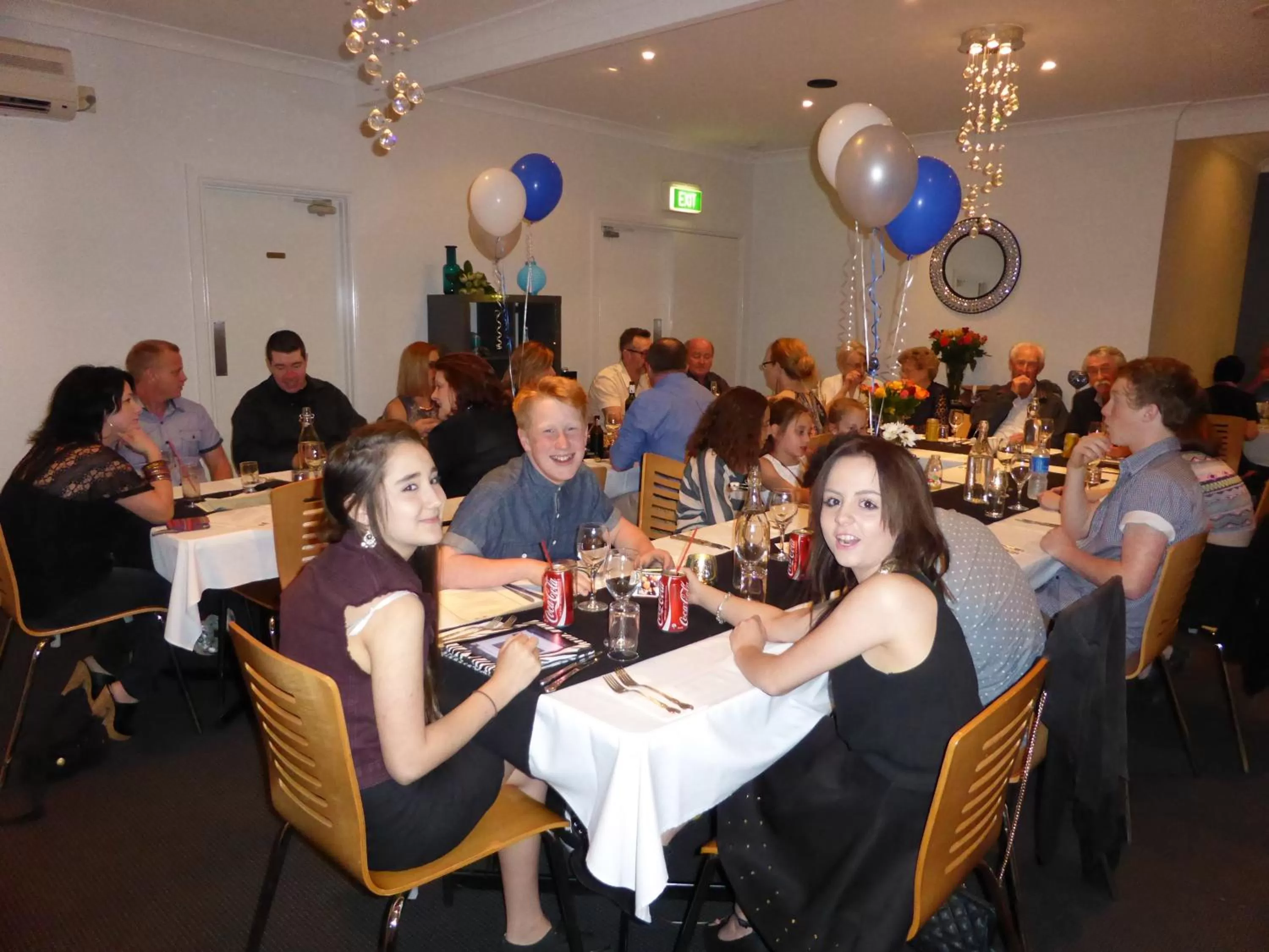 Restaurant/places to eat in Hilltop Motel