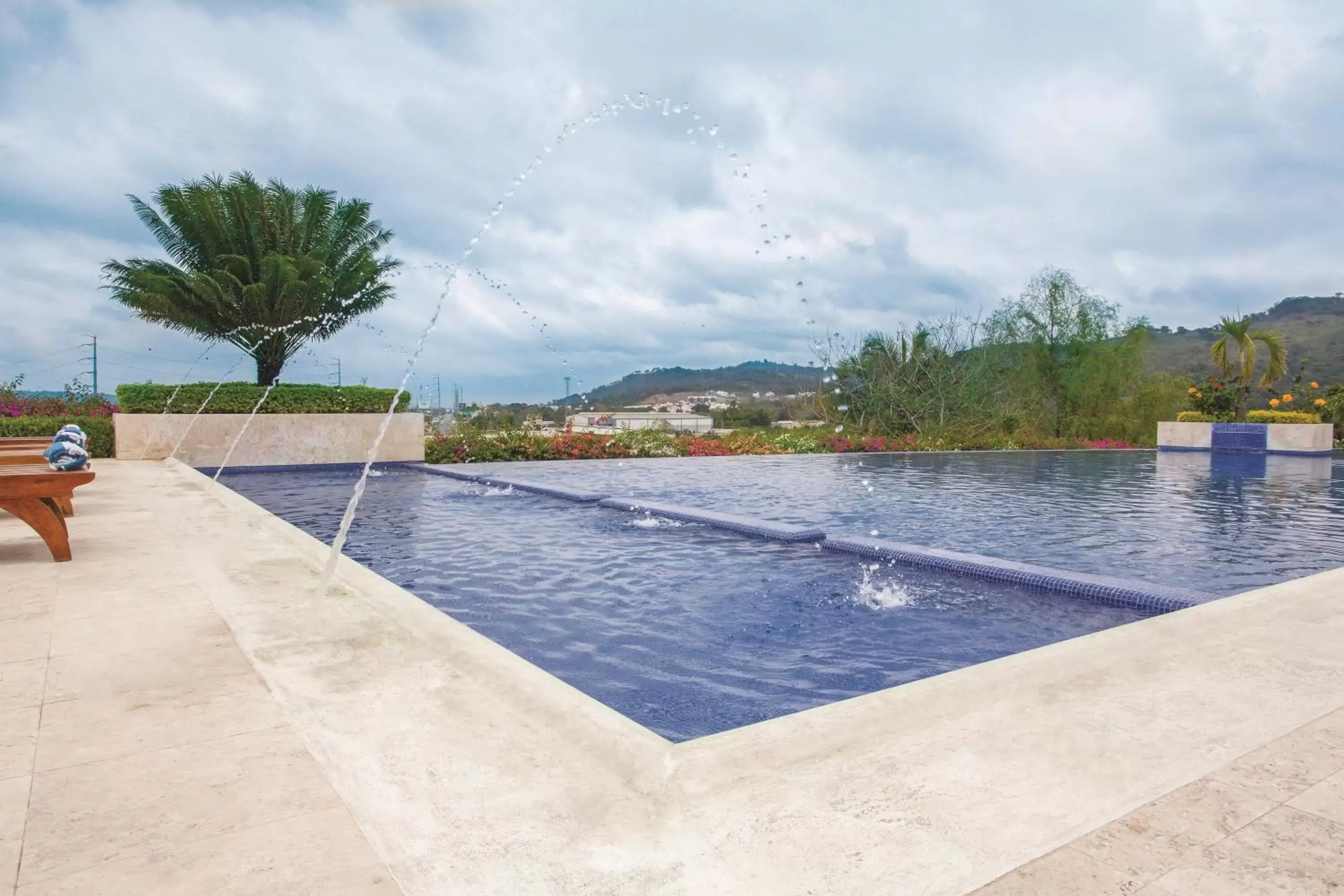 Swimming Pool in La Quinta by Wyndham Poza Rica