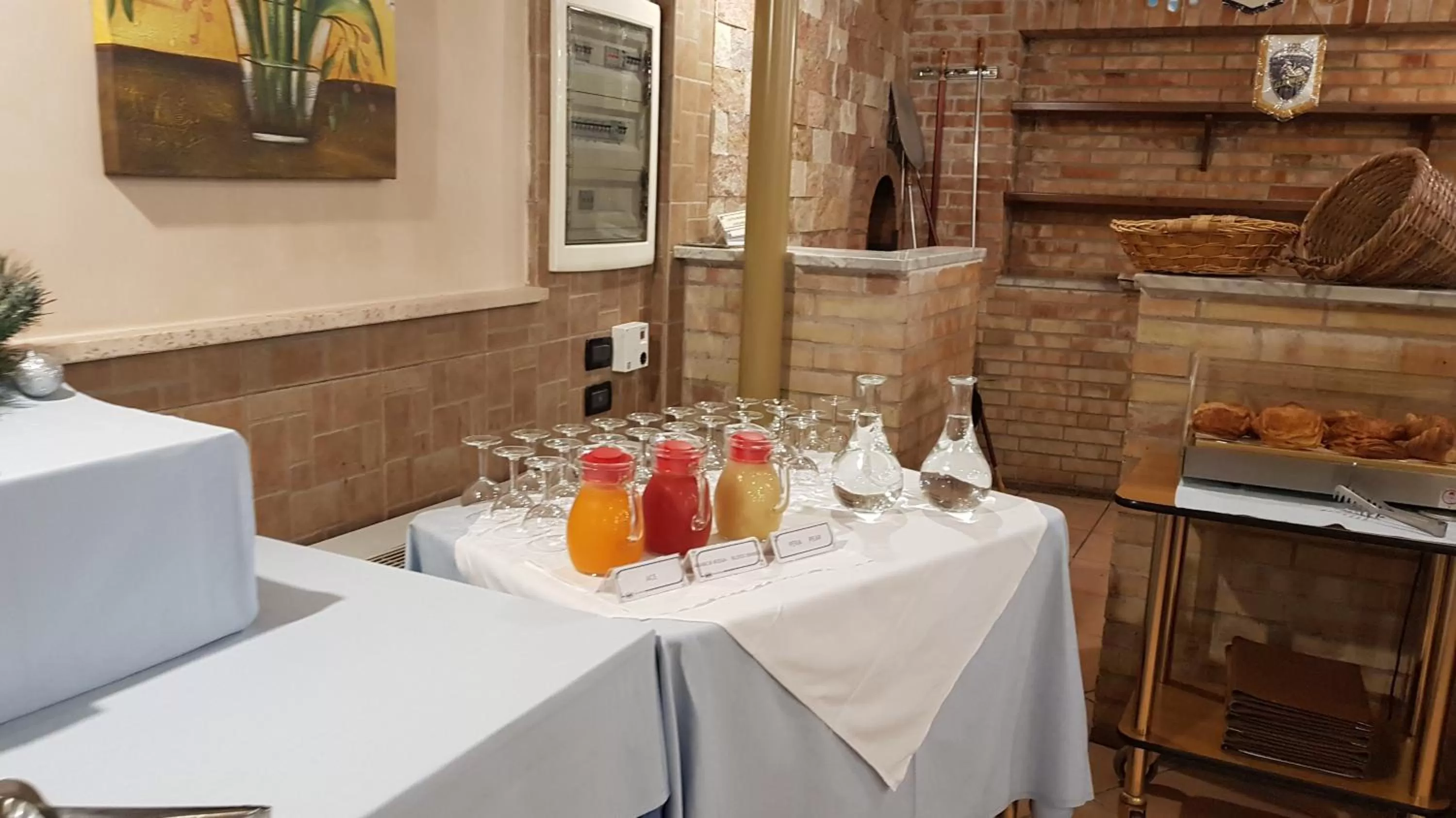 Breakfast in Hotel Holiday